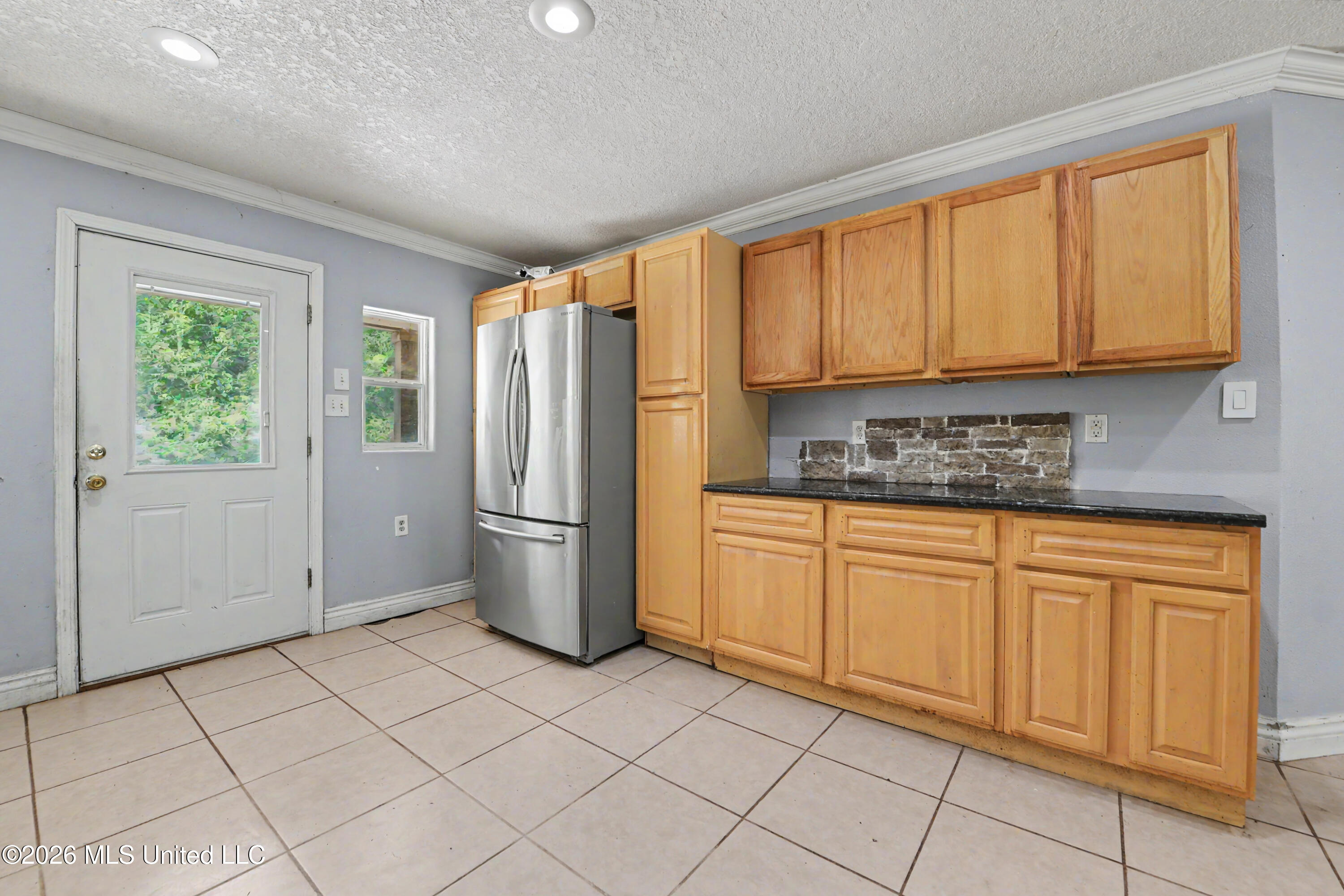 18331 Lesli's Lane Property Photo 8