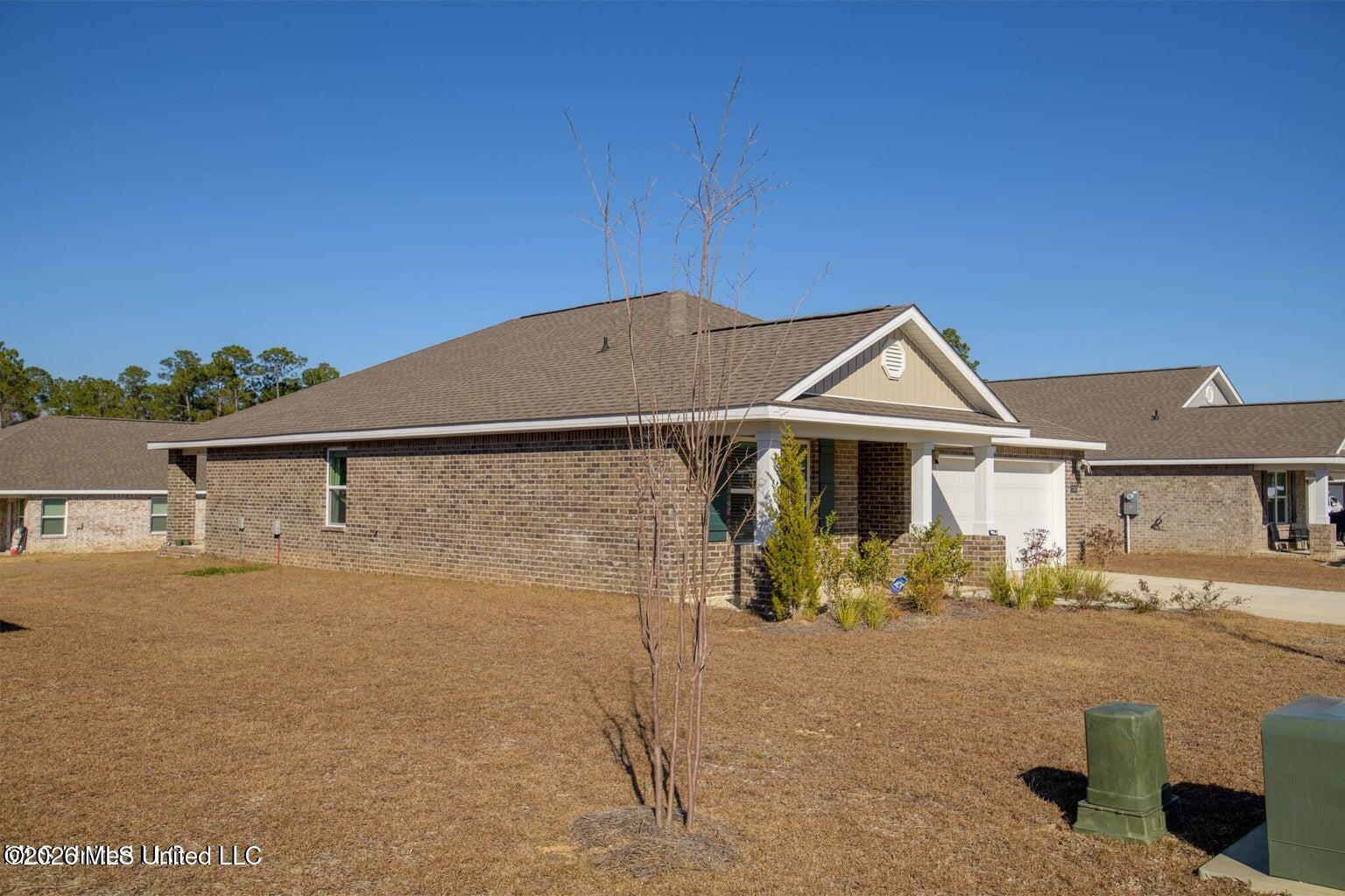 17900 Tingle Drive Property Photo 5