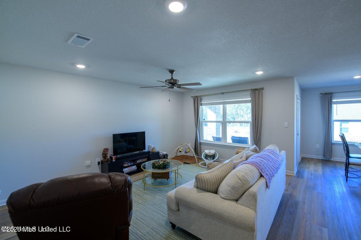 17900 Tingle Drive Property Photo 20
