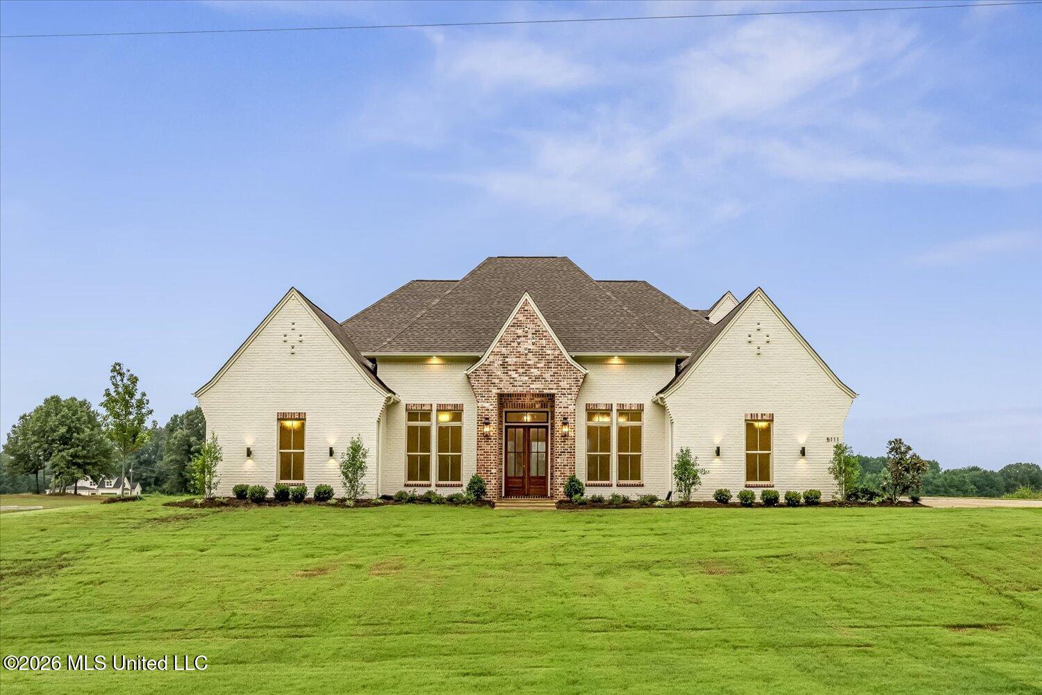 5111 Old Barn Cove Property Photo 1