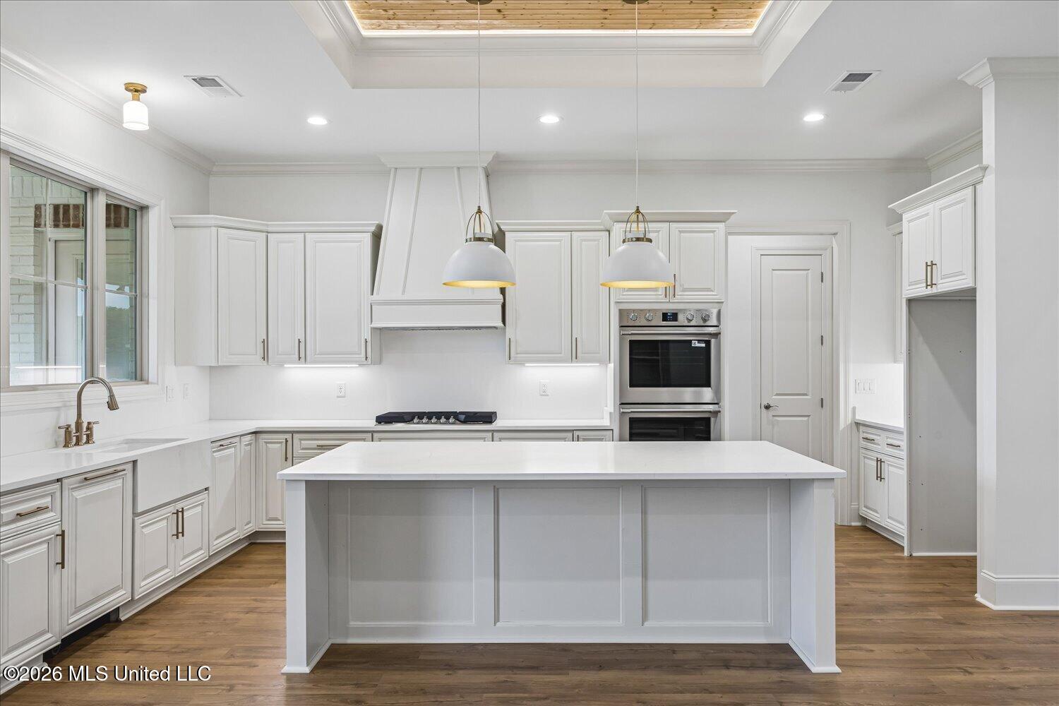 5111 Old Barn Cove Property Photo 15