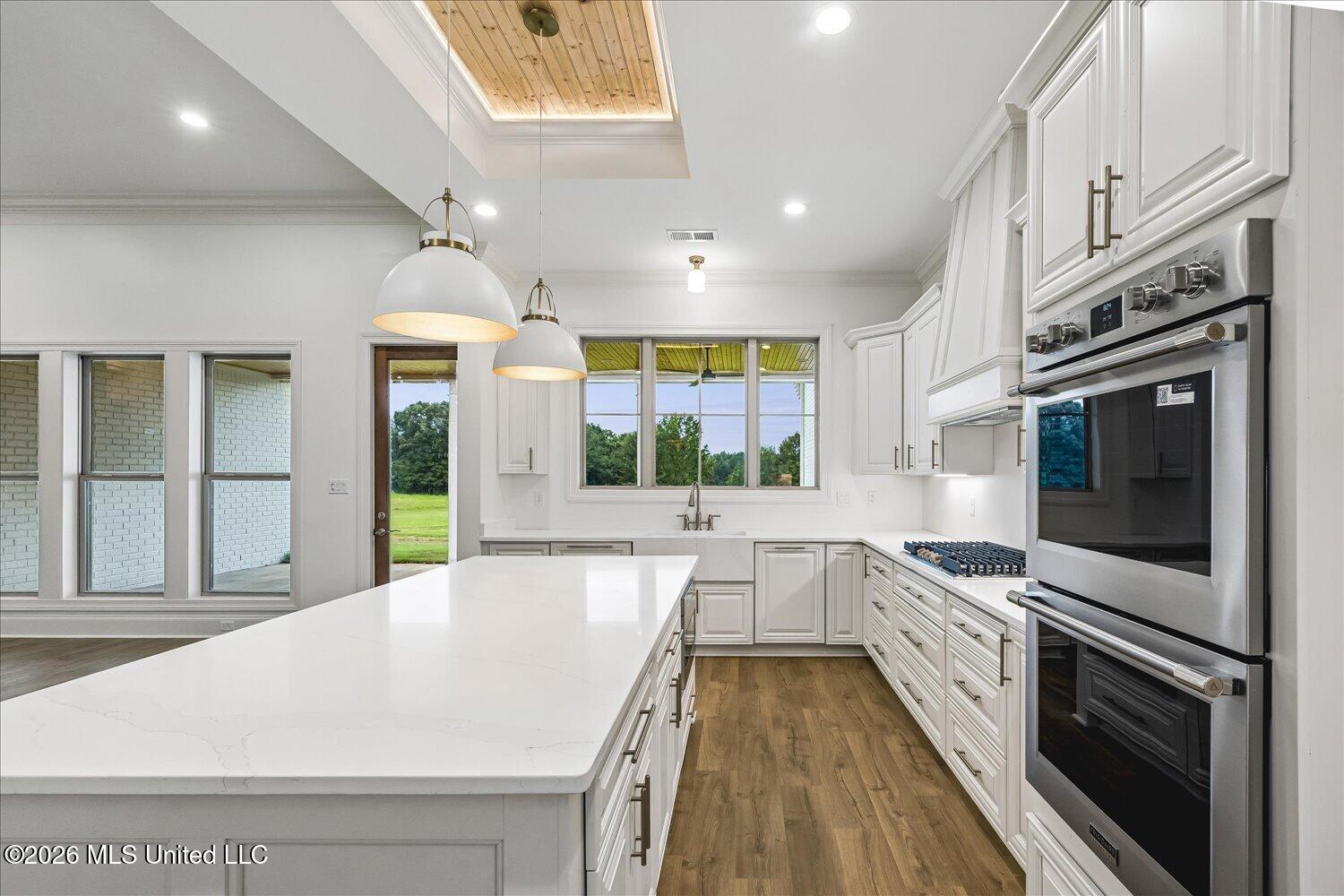 5111 Old Barn Cove Property Photo 18