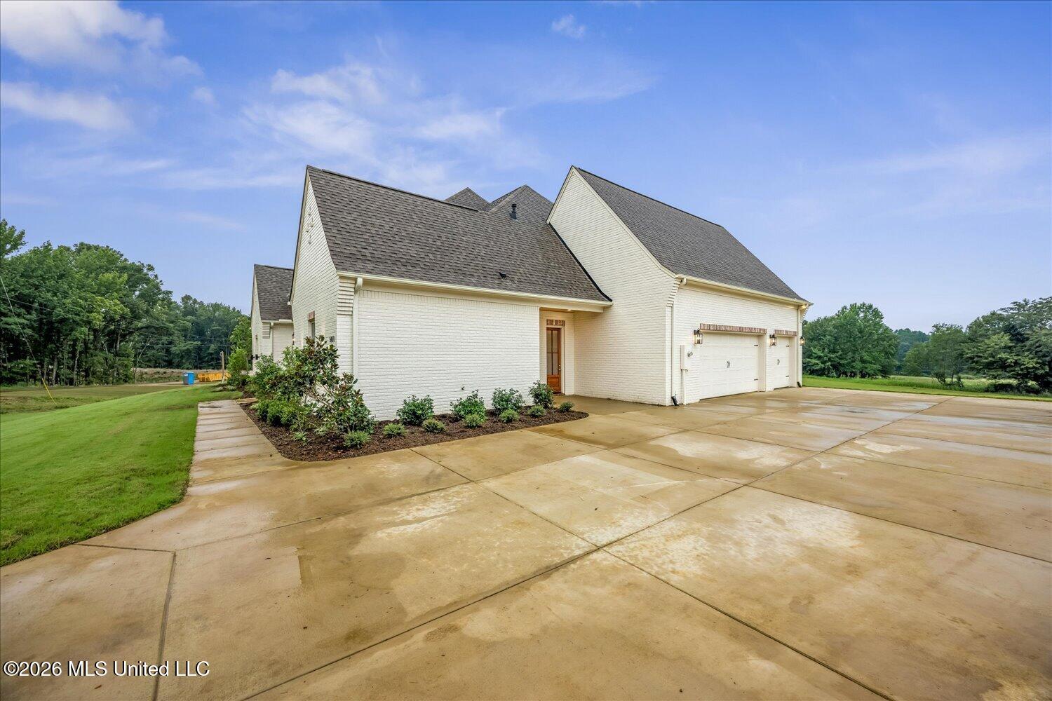 5111 Old Barn Cove Property Photo 43