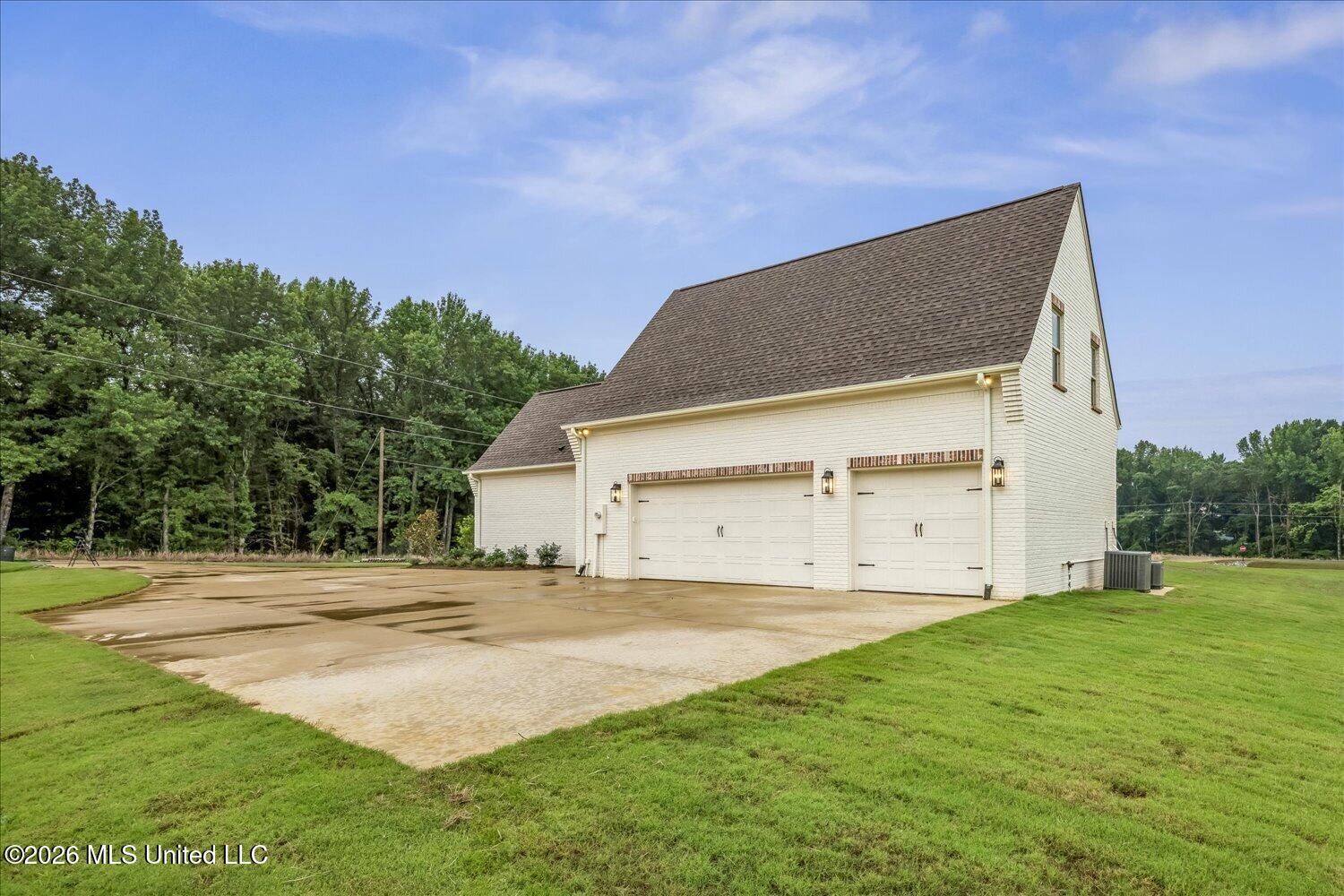 5111 Old Barn Cove Property Photo 44