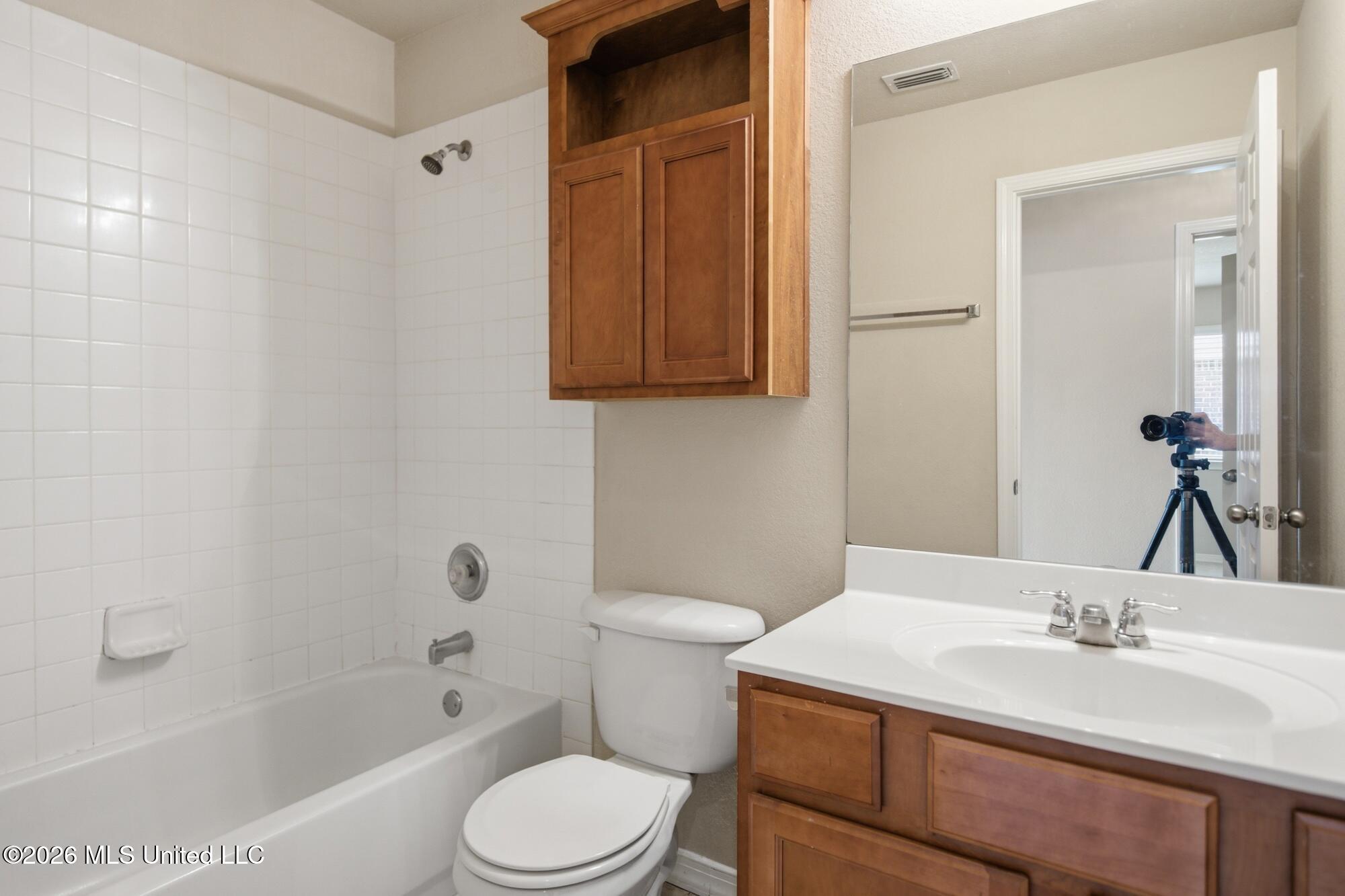 10341 Huntleigh Drive Property Photo 12