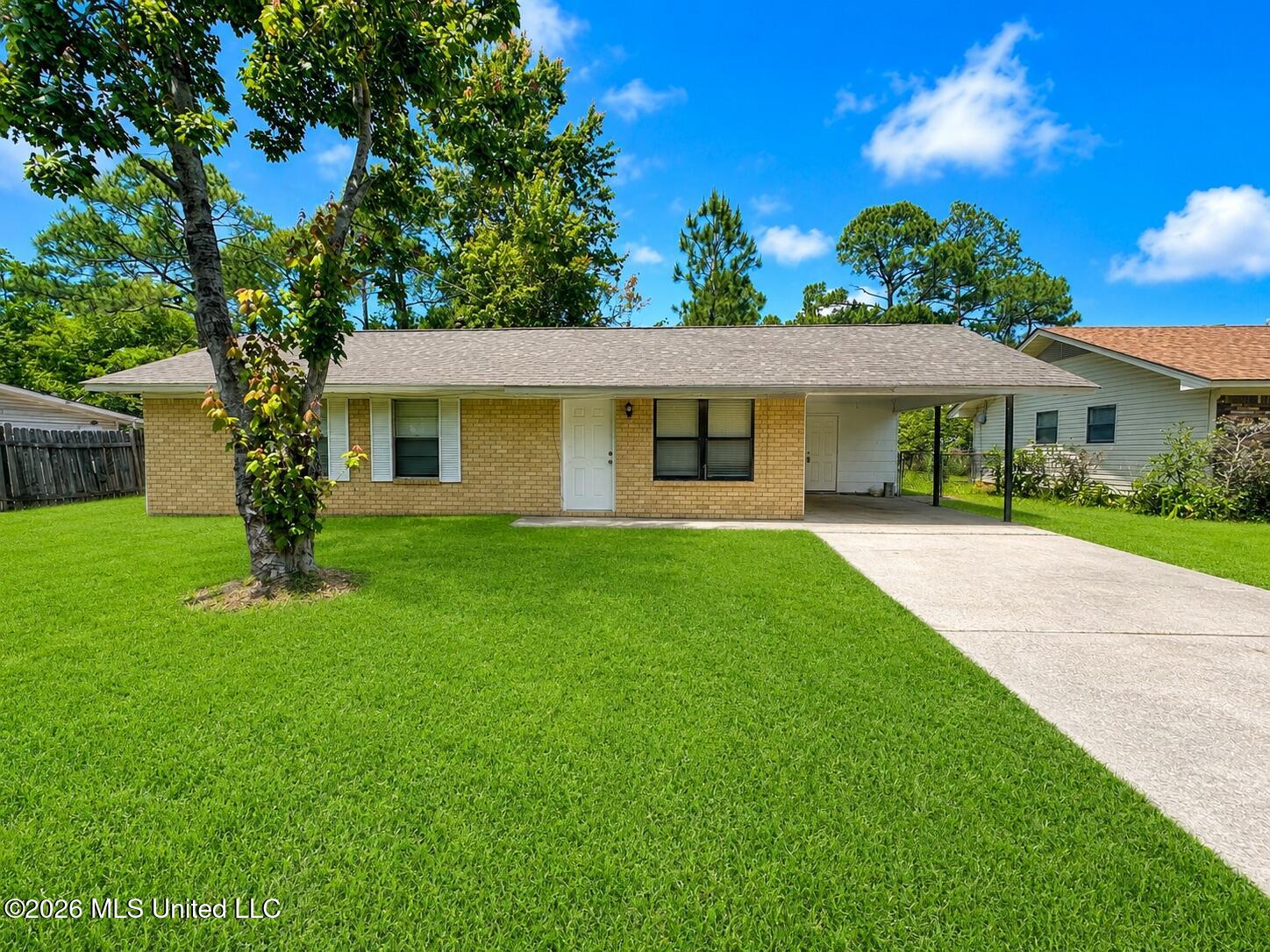 2613 W David Drive Property Photo 2