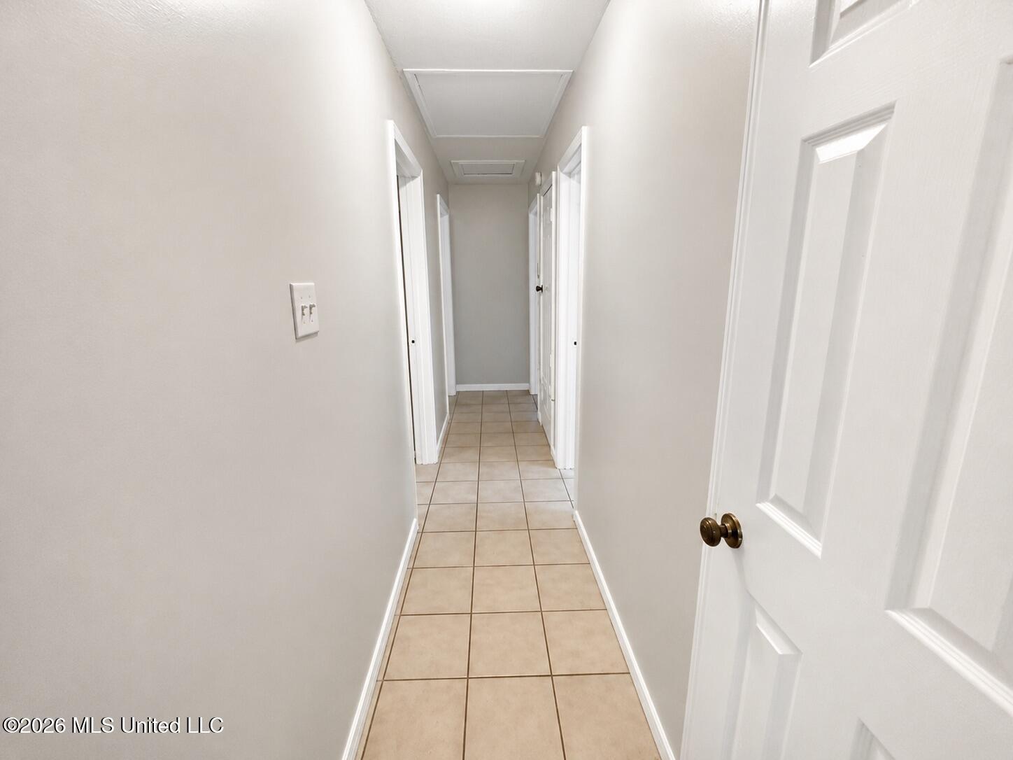 2613 W David Drive Property Photo 9