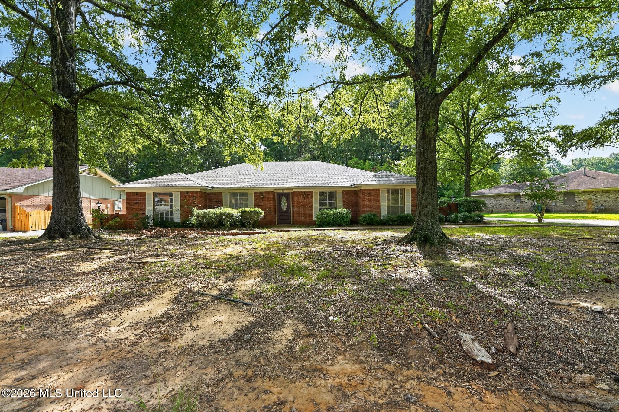 86 Summit Ridge Drive Property Photo 1