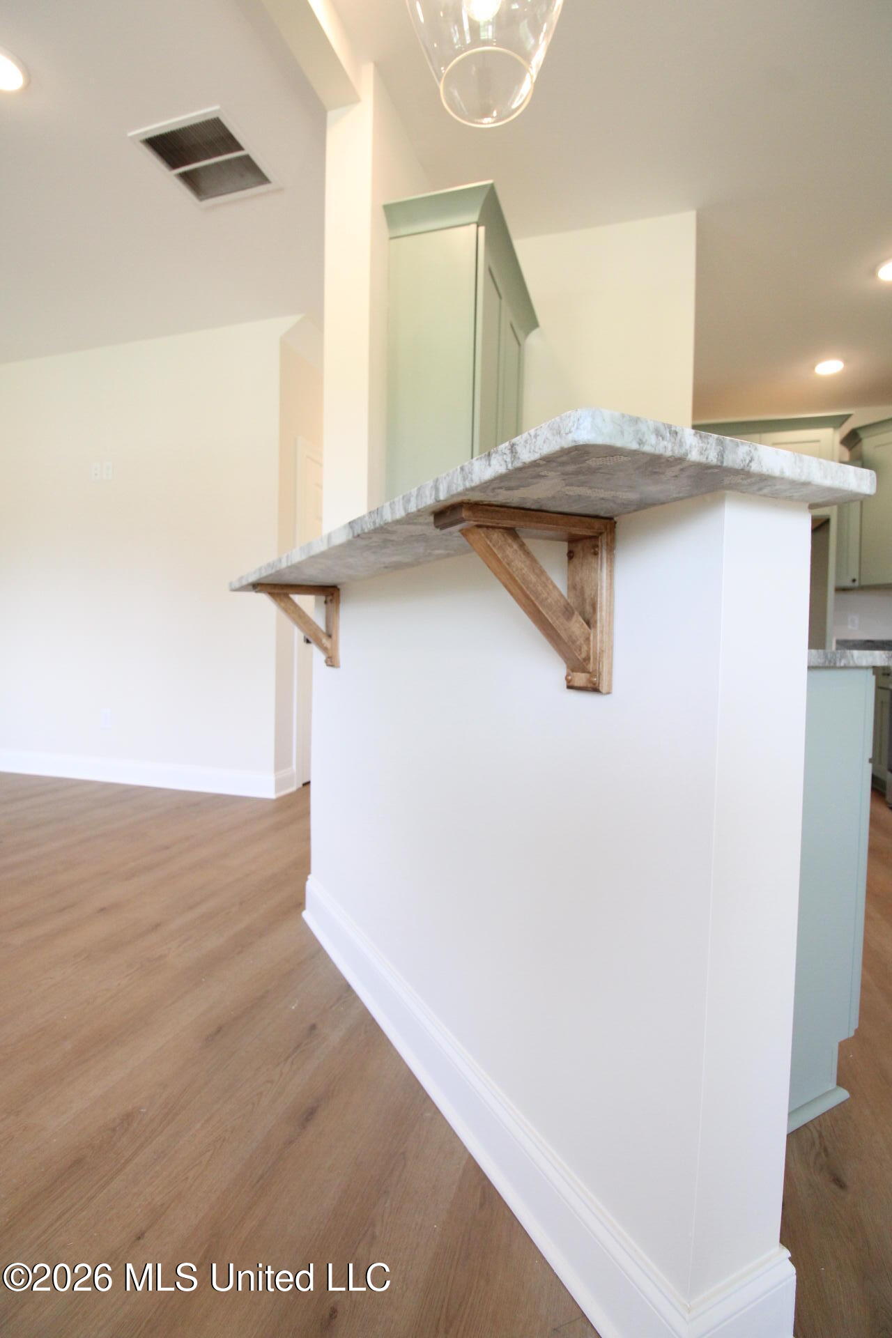 10351 Chateau Drive Property Photo 7