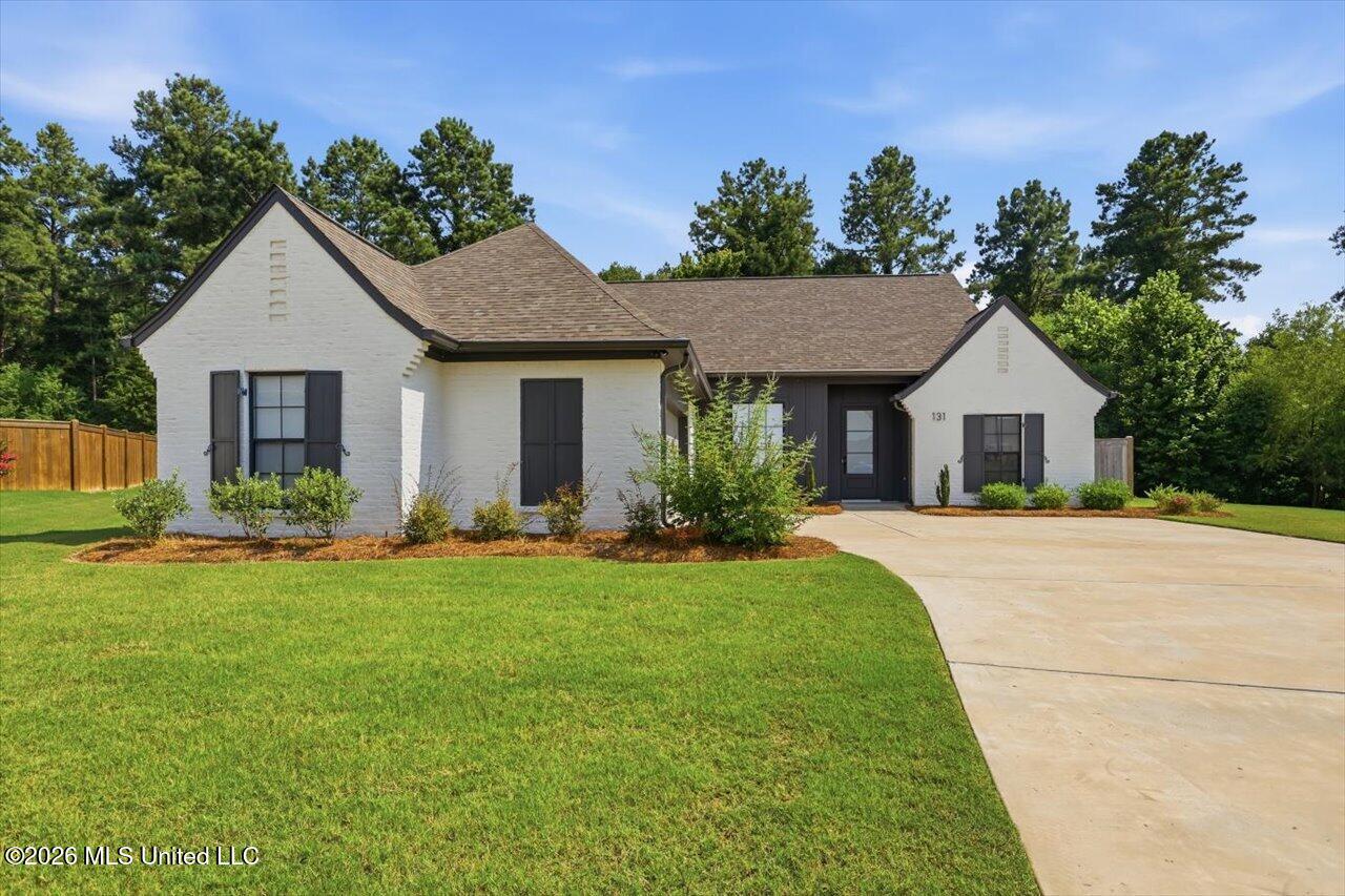 131 Seymour Drive Property Photo 1