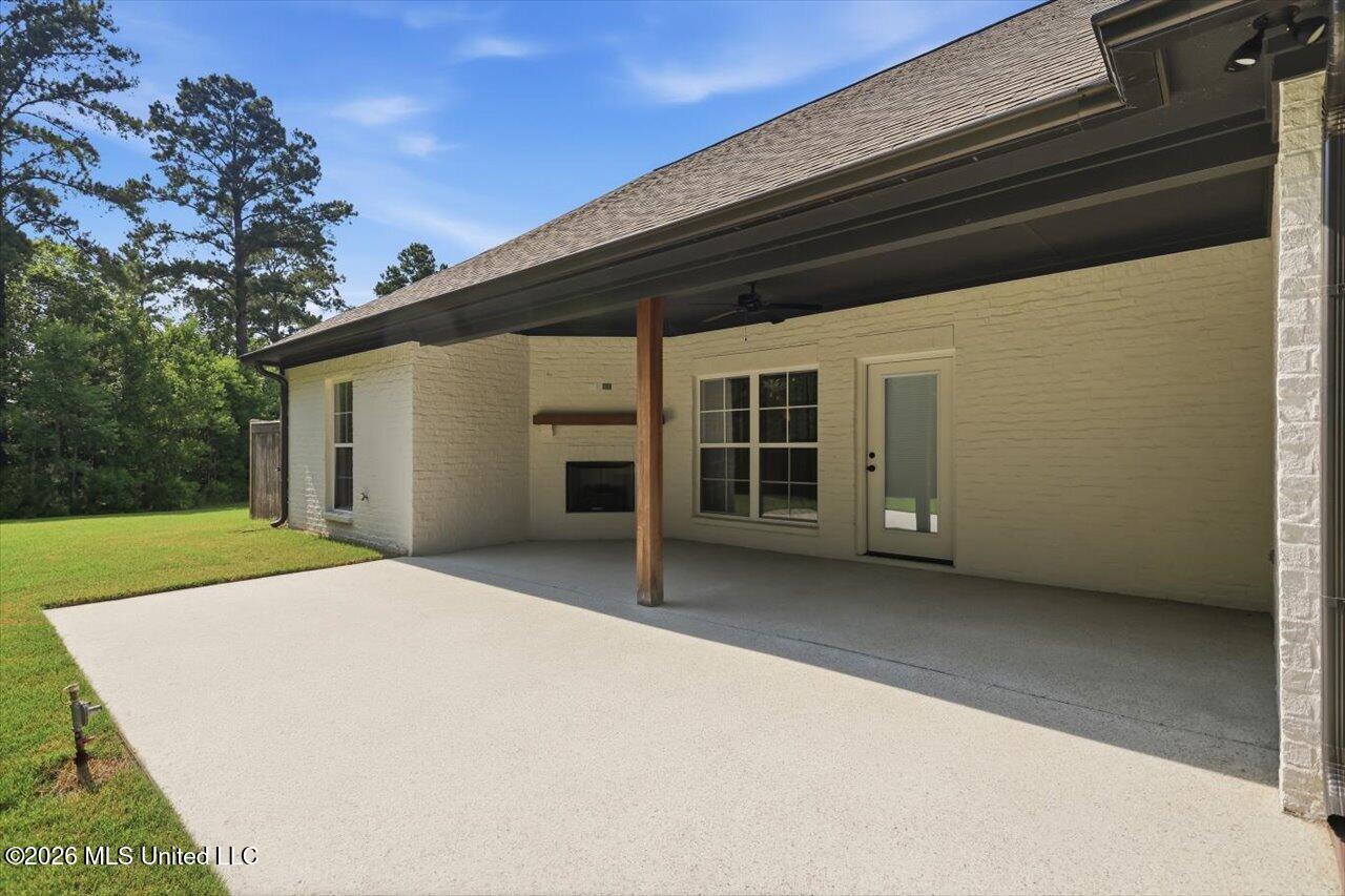 131 Seymour Drive Property Photo 24