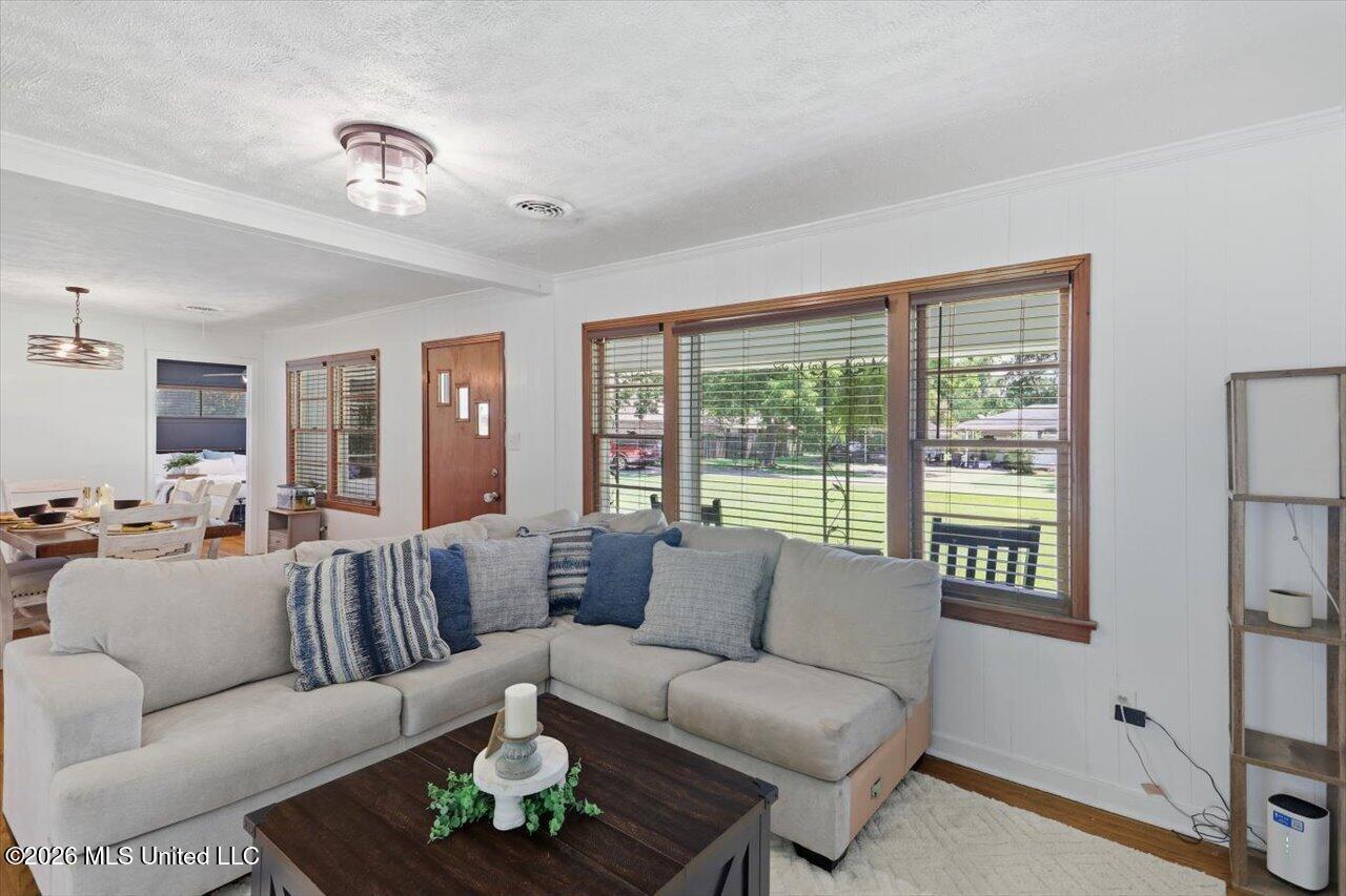 427 Millett Street Property Photo 3