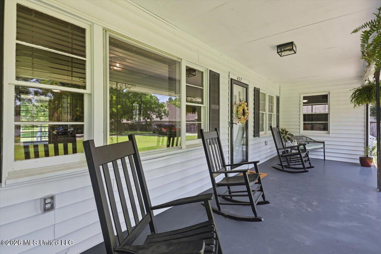 427 Millett Street Property Photo 6