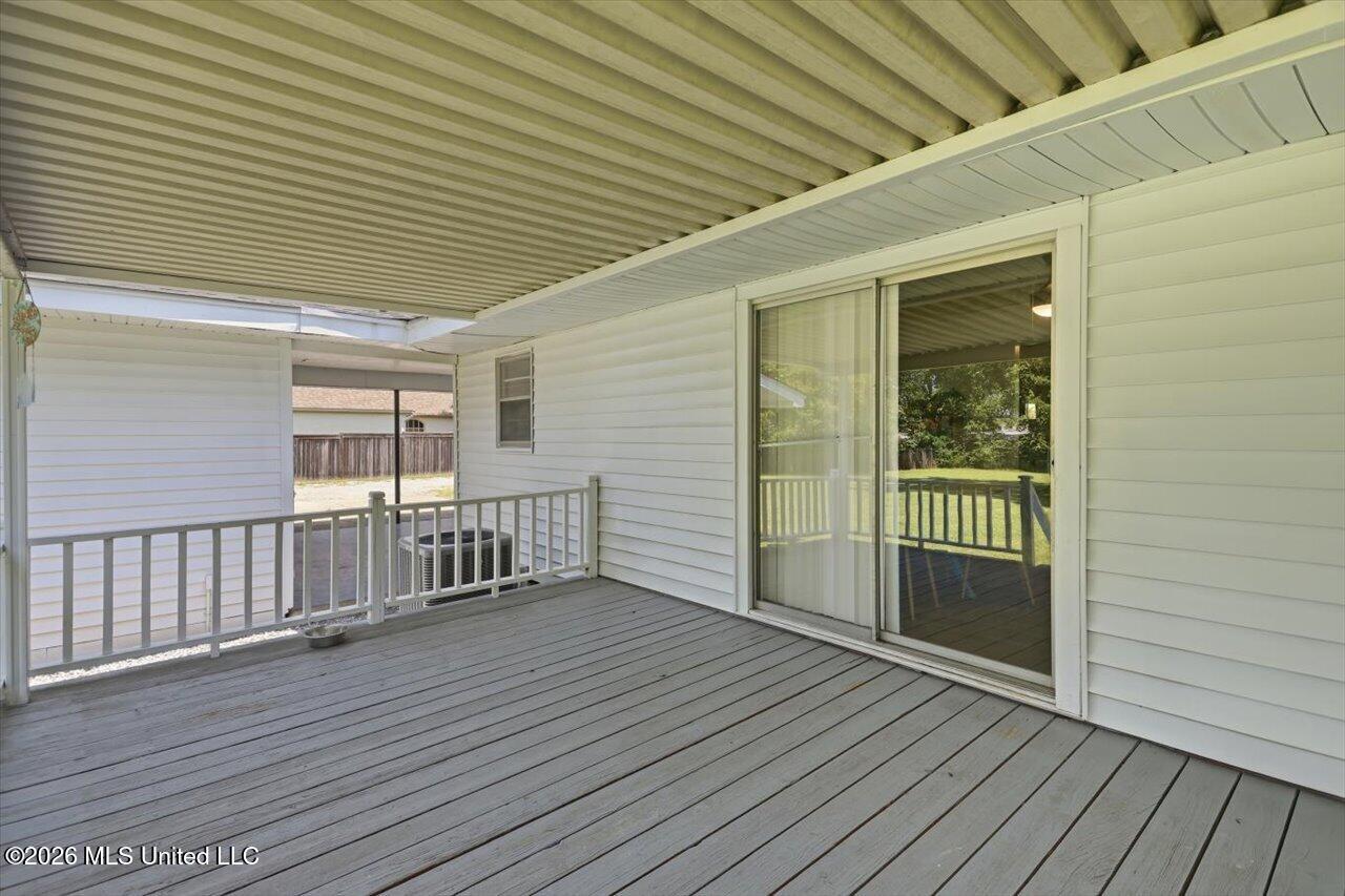 427 Millett Street Property Photo 22