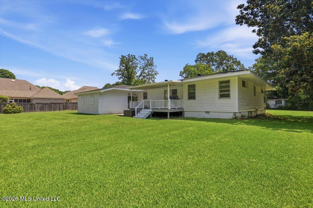 427 Millett Street Property Photo 24