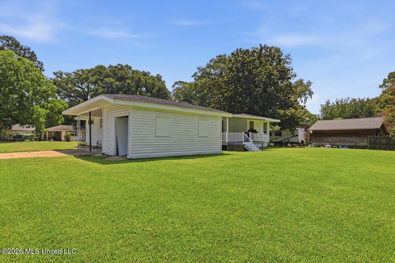 427 Millett Street Property Photo 26