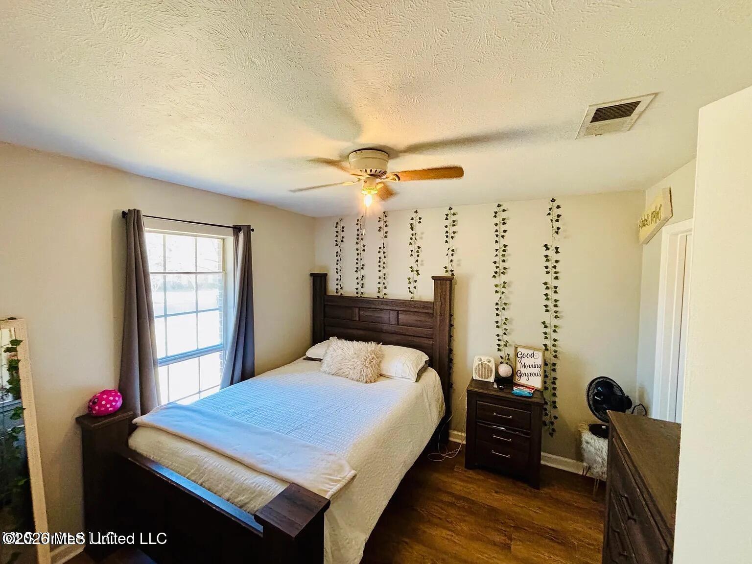 543 Traceview Road Property Photo 6