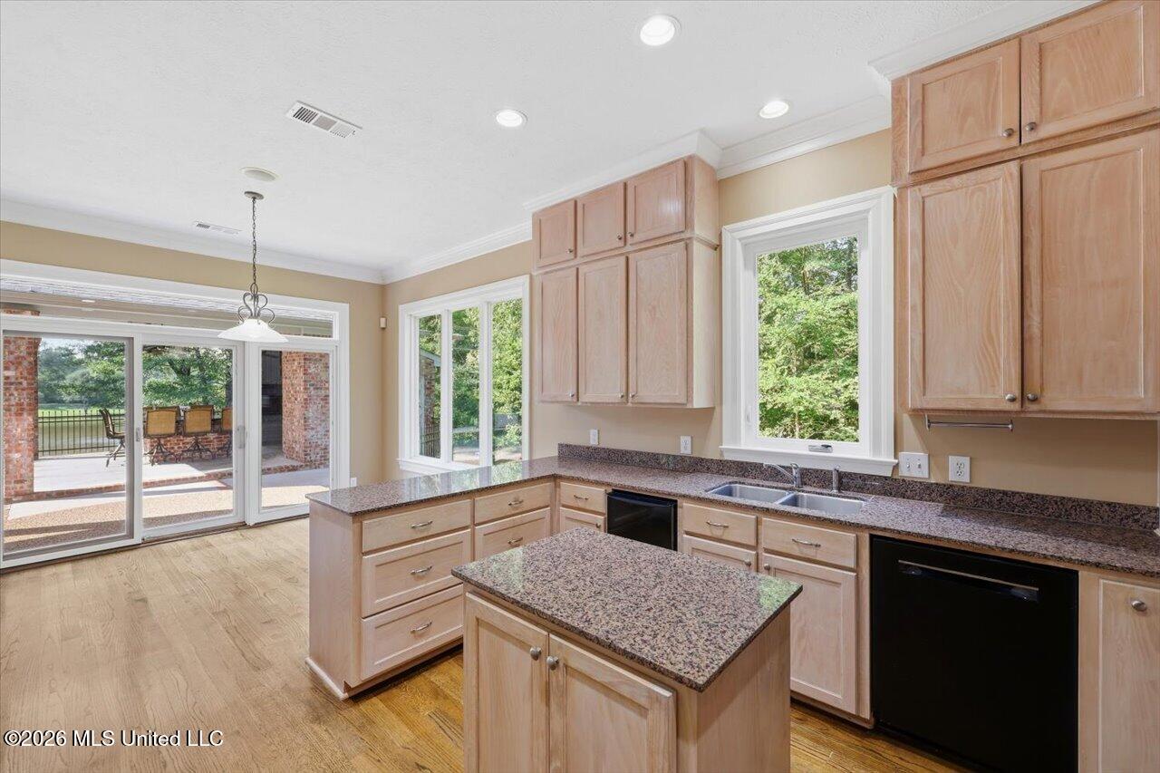 143 Dominion Parkway Property Photo 9