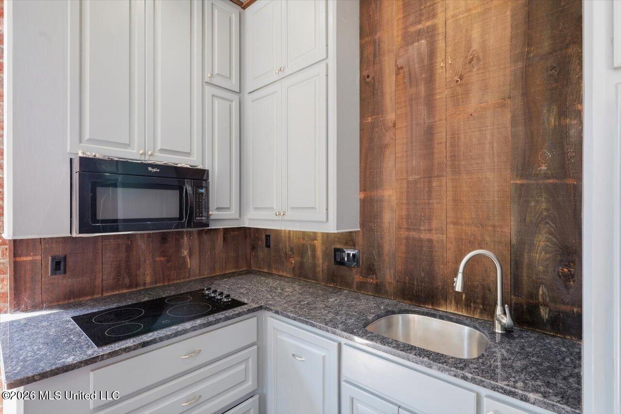 143 Dominion Parkway Property Photo 37