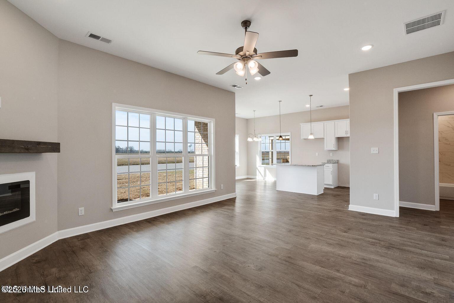7331 Newbury Drive Property Photo 8