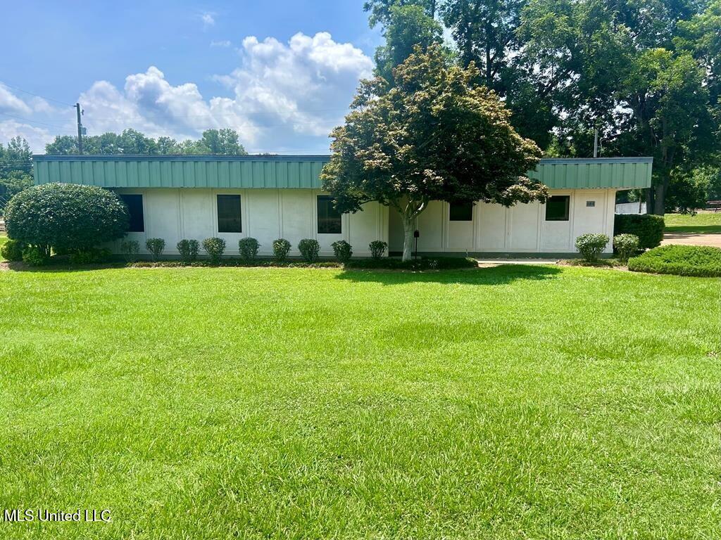 154 Providence Road Road Property Photo 2