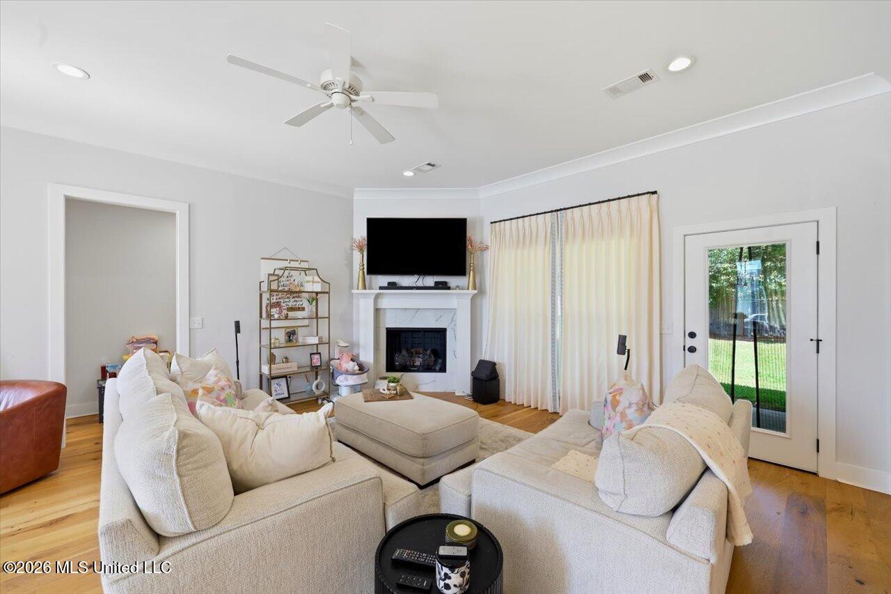 129 Herons Bay Circle Property Photo 6