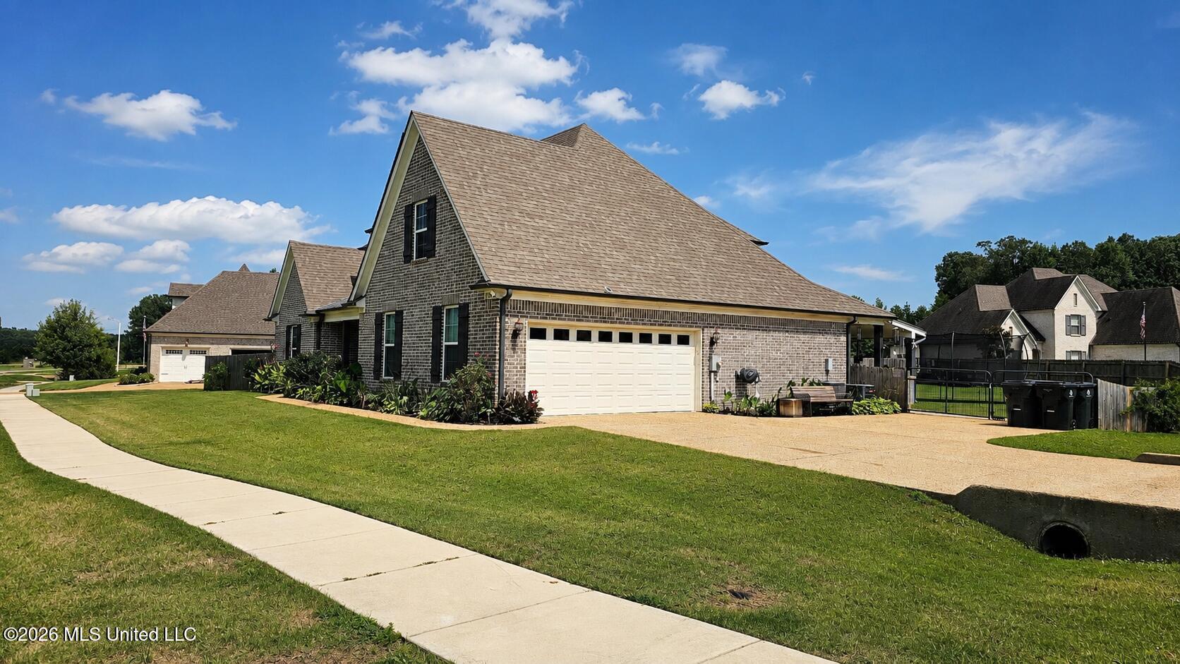 1598 Carlee Drive Property Photo 3