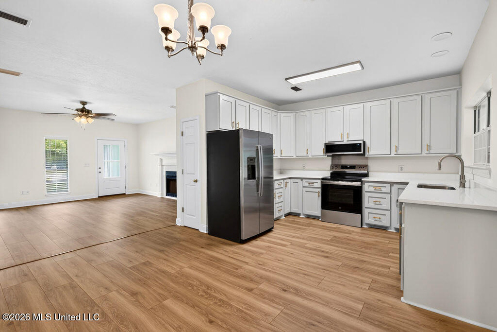 1528 Barracuda Drive Property Photo 3