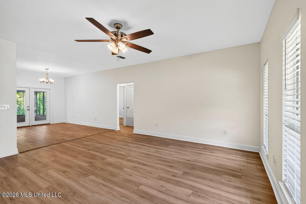 1528 Barracuda Drive Property Photo 9