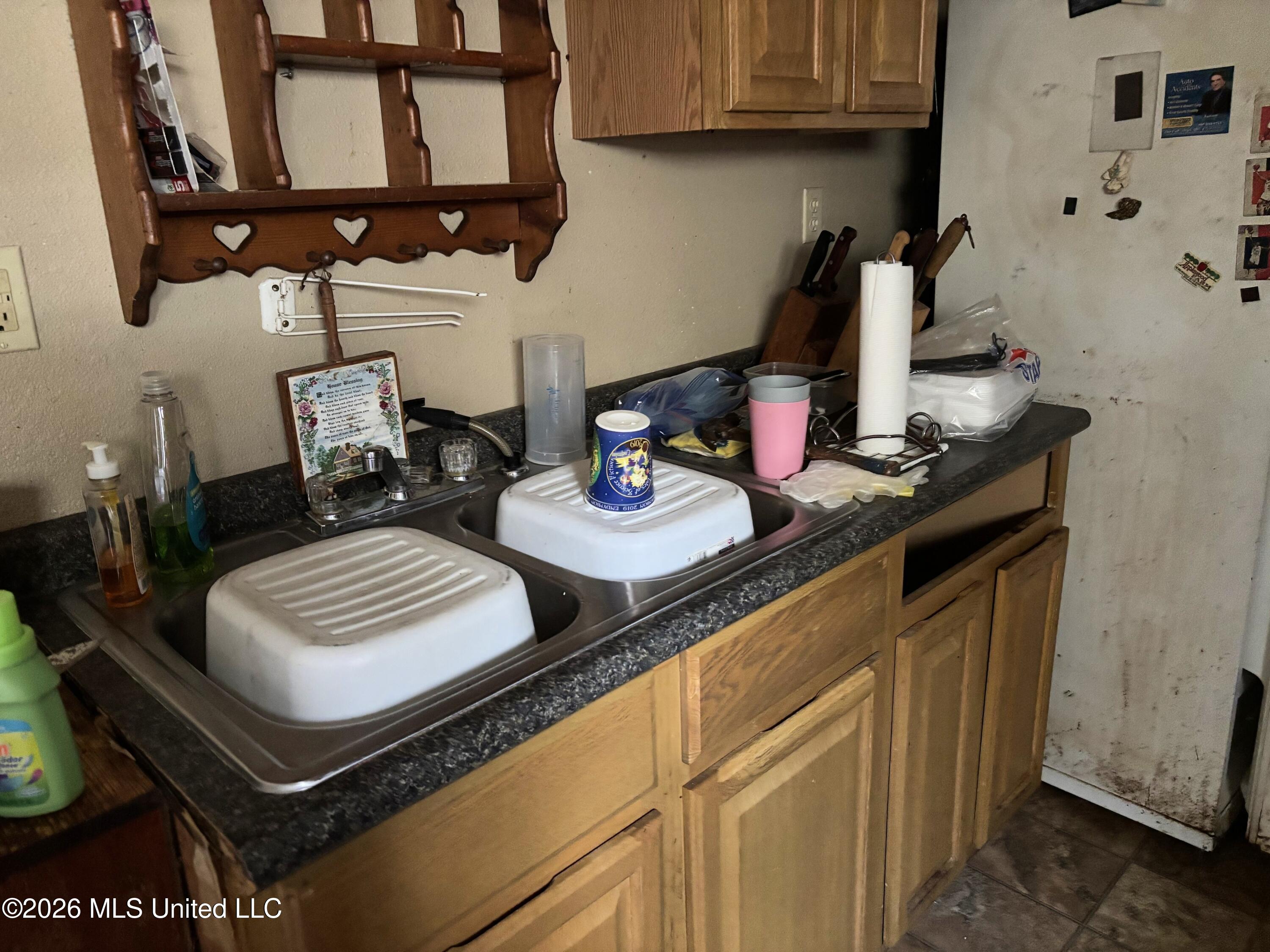 486 Collier Avenue Property Photo 5
