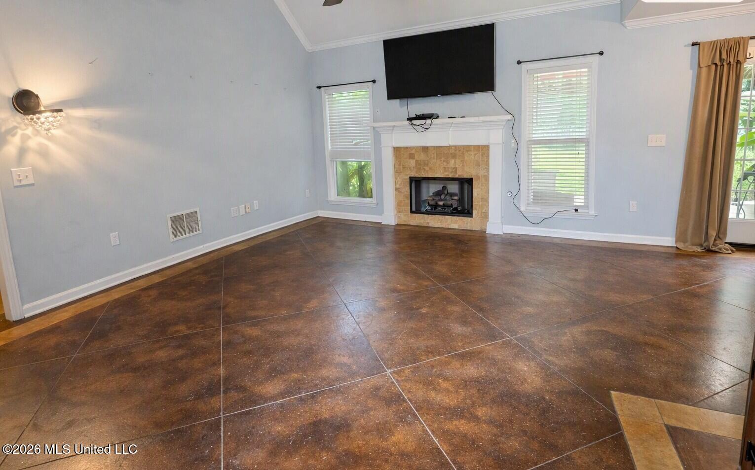 85 Lee Creek Cove Property Photo 4