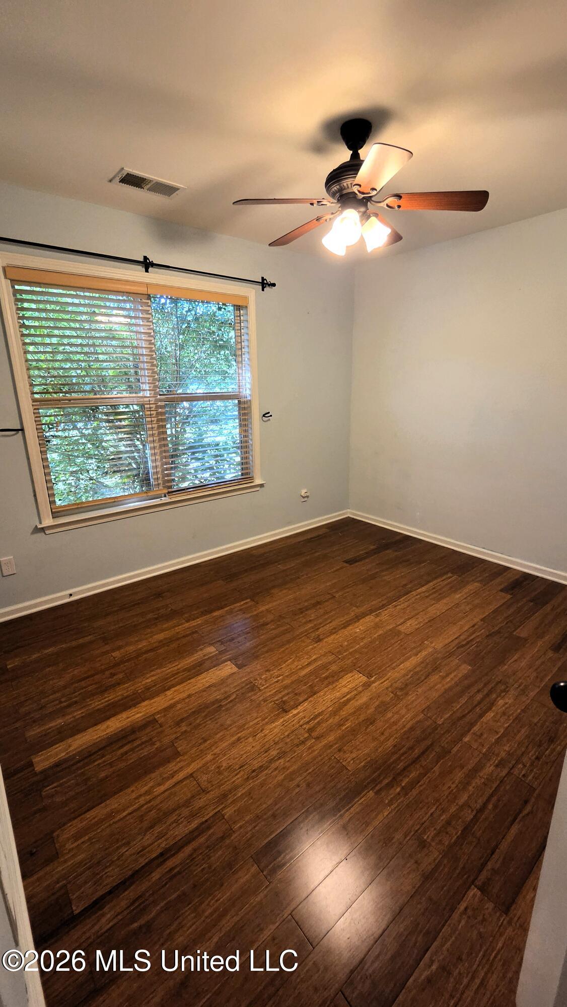 85 Lee Creek Cove Property Photo 12