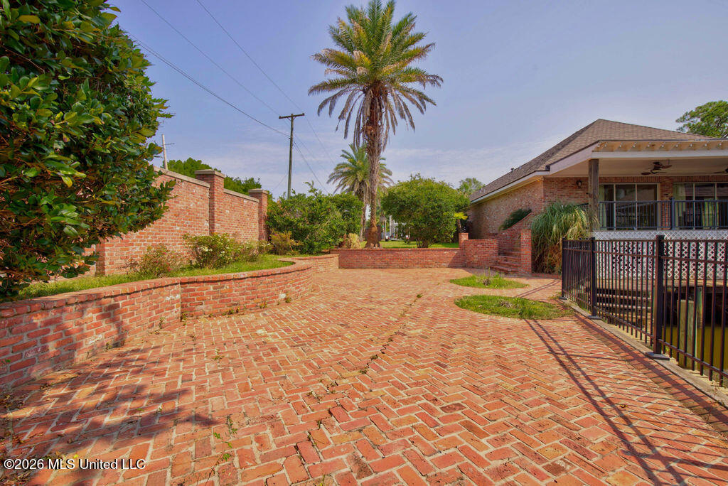 401 S Caribe Place Property Photo 15