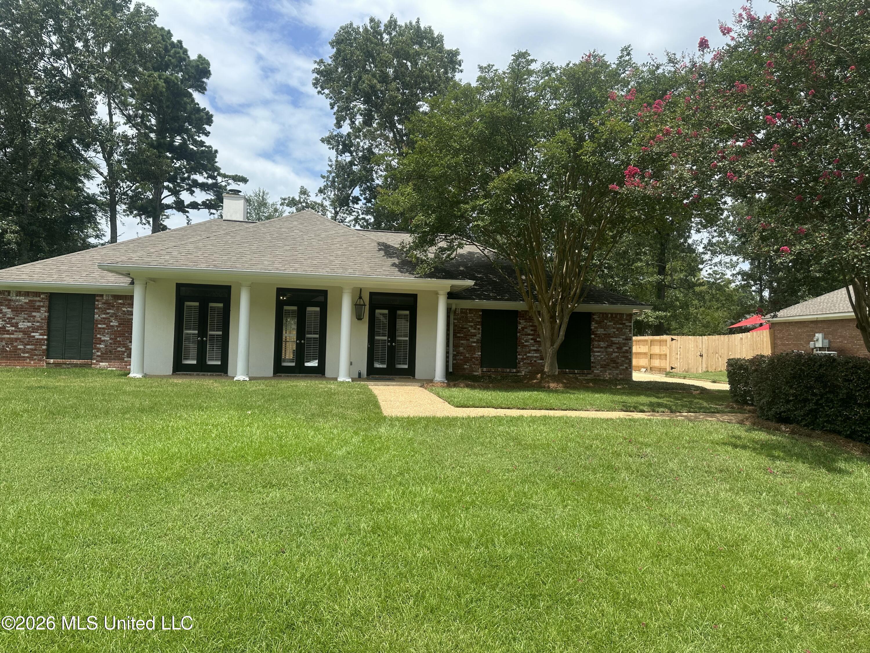 115 Marblehead Drive Property Photo 1