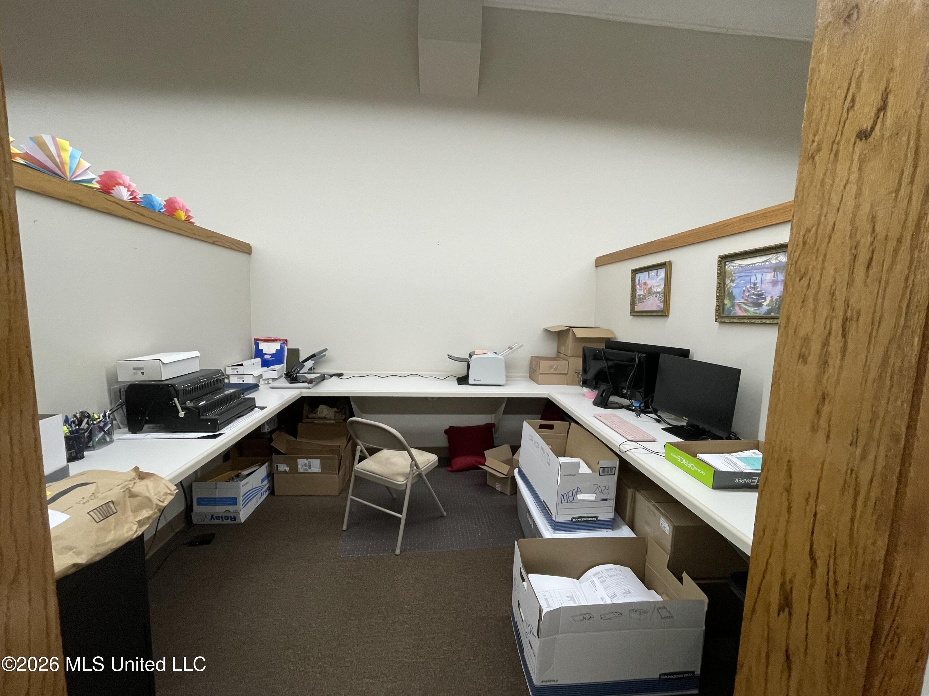 207 S Railroad Avenue Property Photo 6