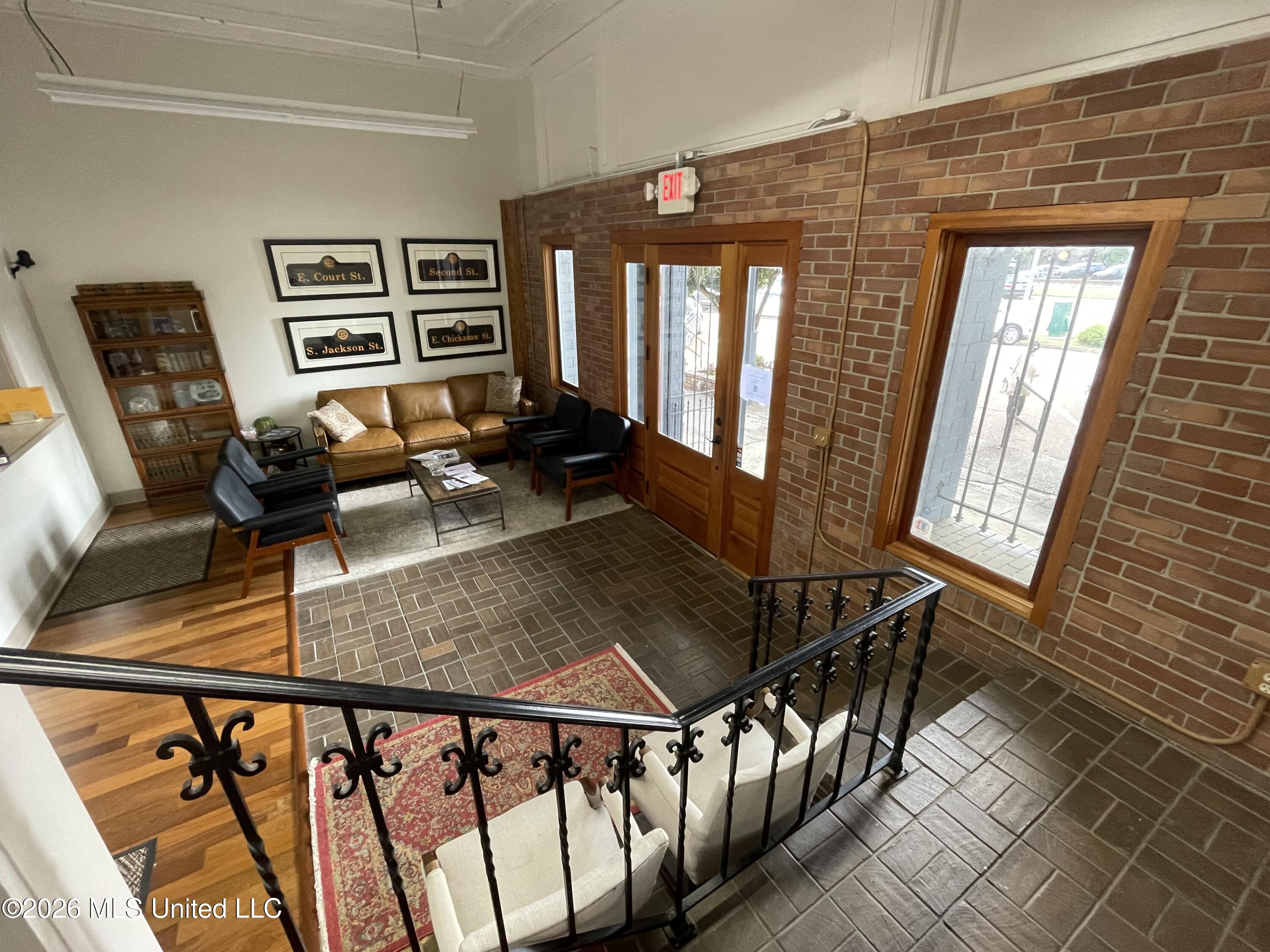 207 S Railroad Avenue Property Photo 20