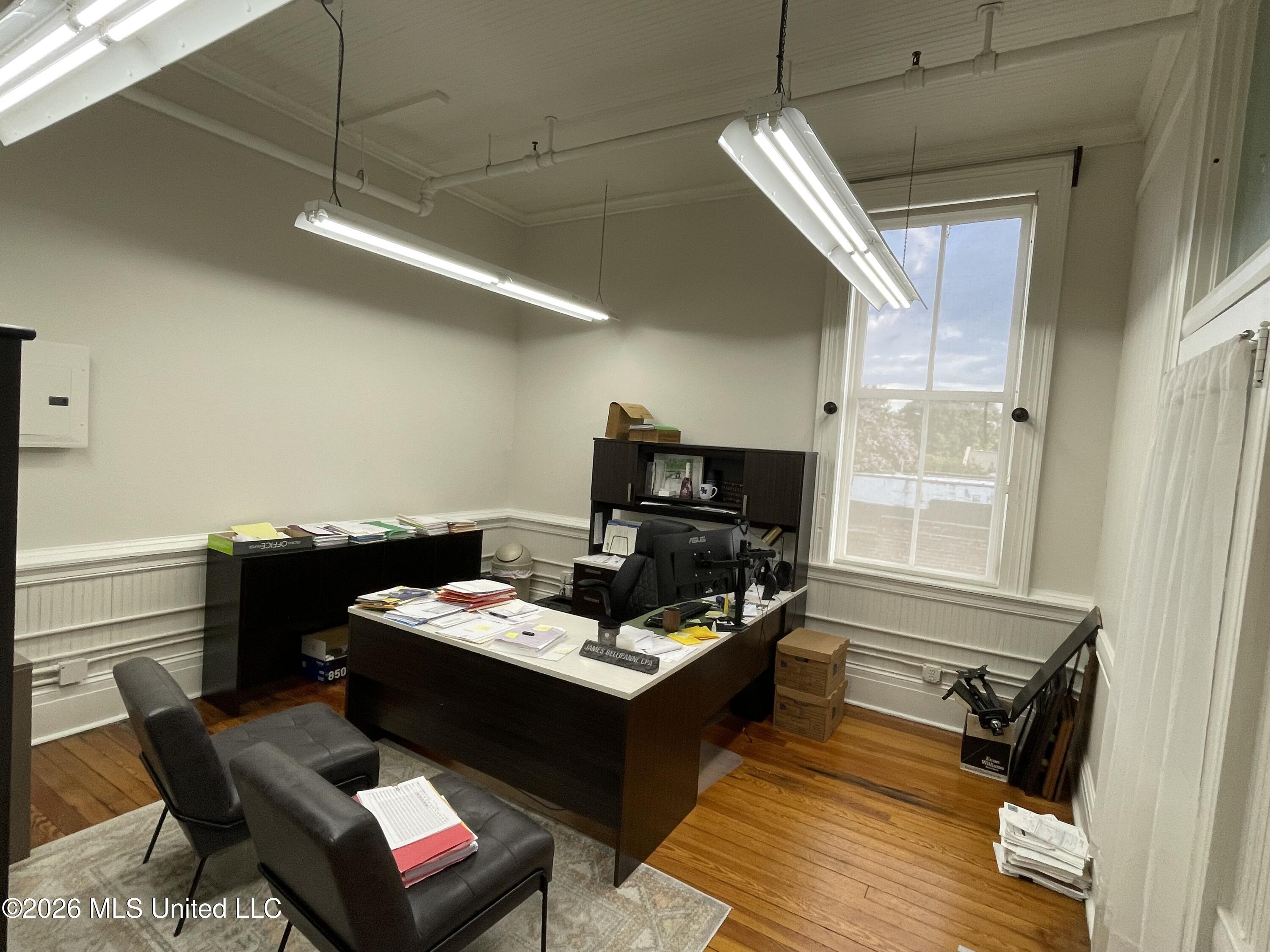207 S Railroad Avenue Property Photo 23