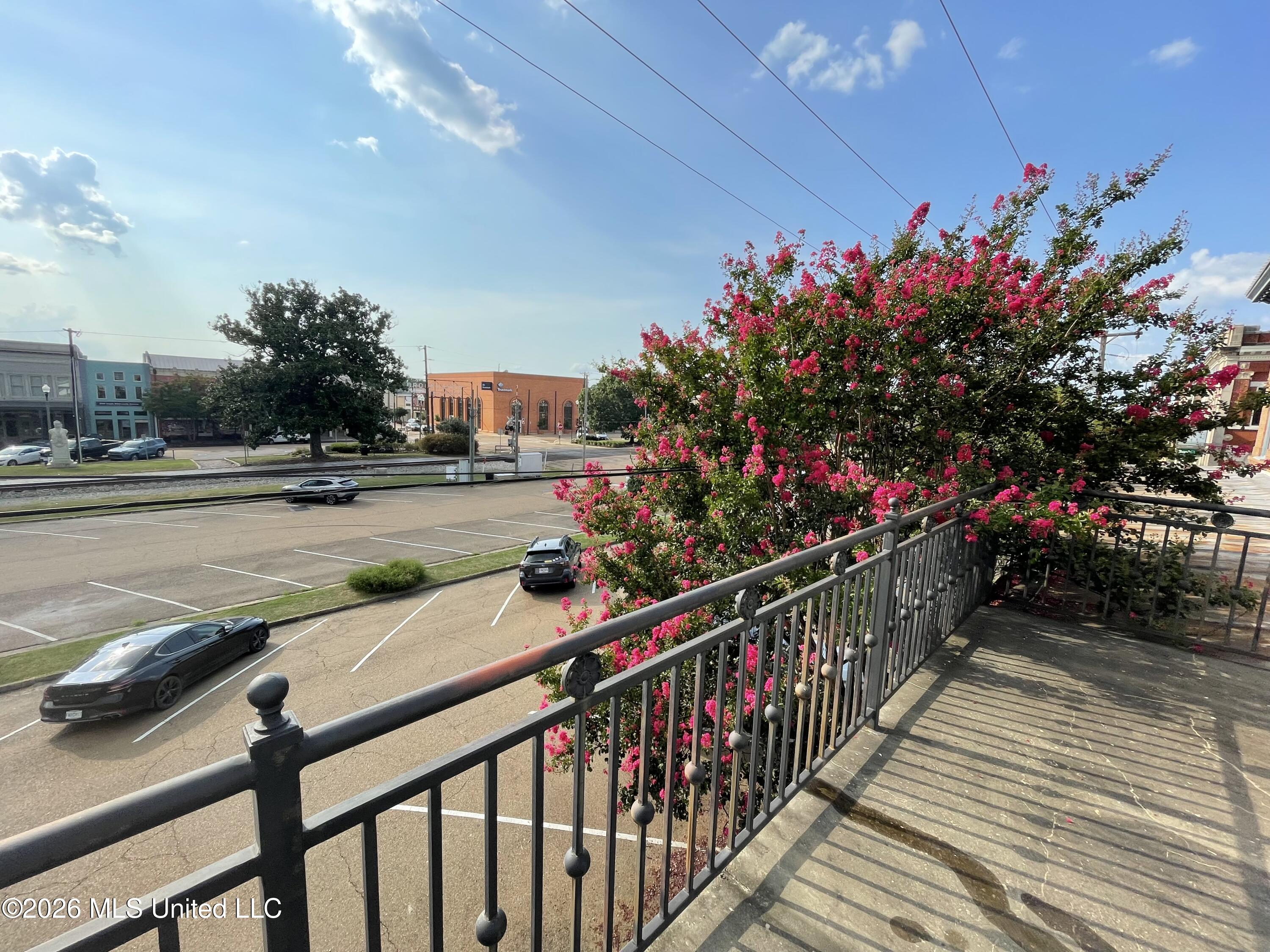207 S Railroad Avenue Property Photo 31