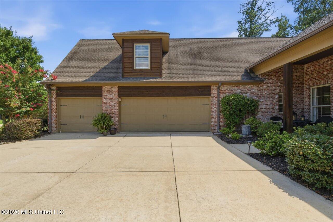 103 Wingtip Way Property Photo 6