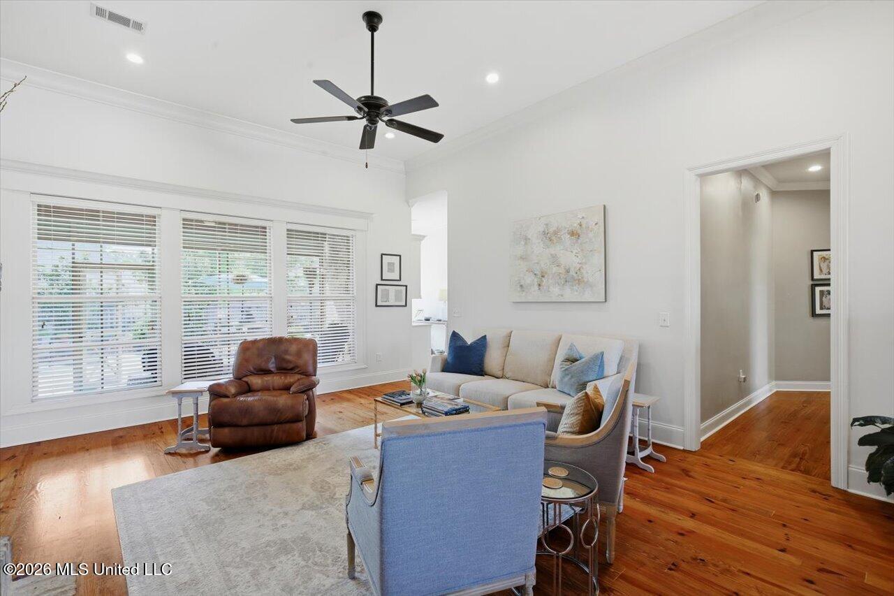 103 Wingtip Way Property Photo 13