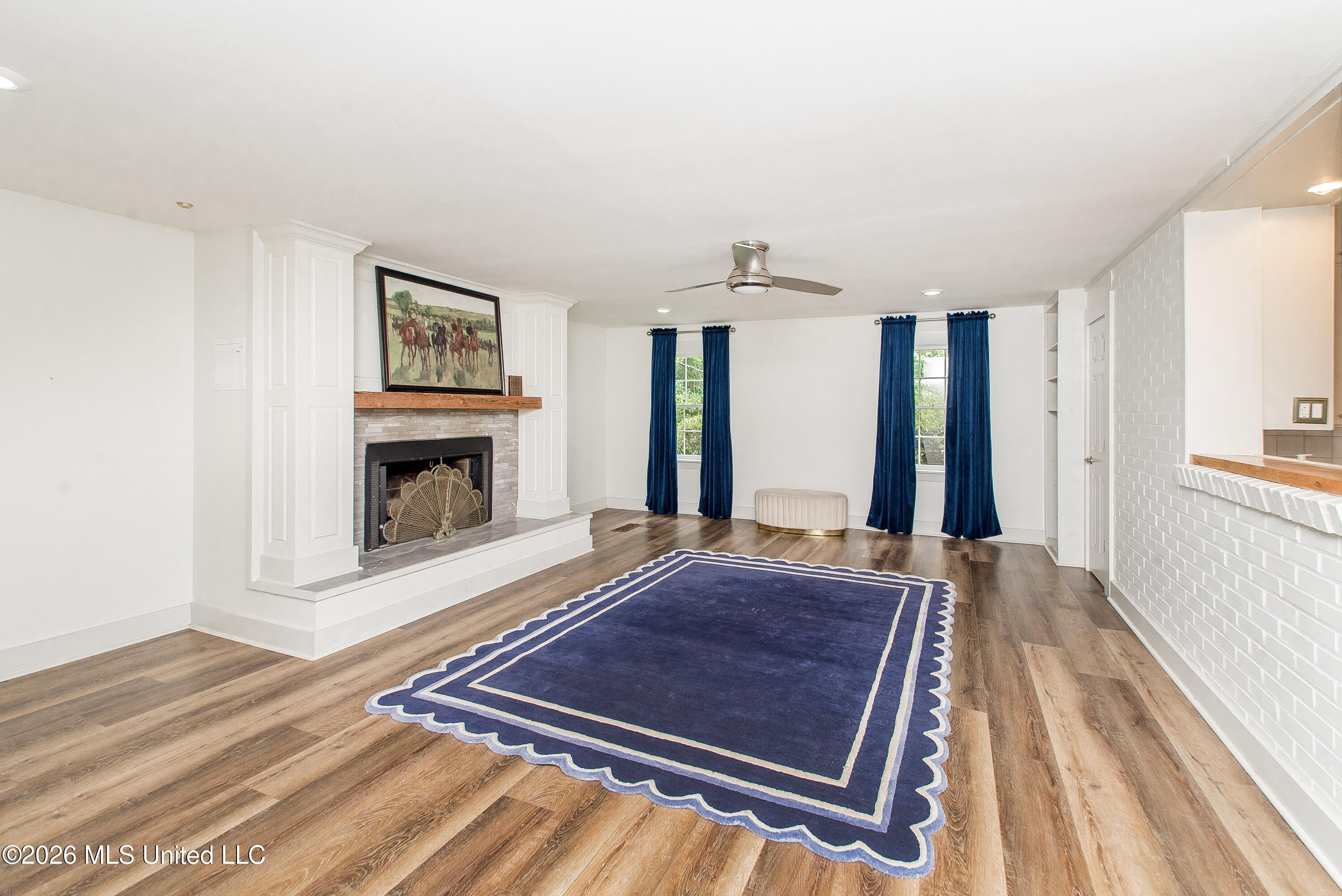 900 N James Avenue Property Photo 9