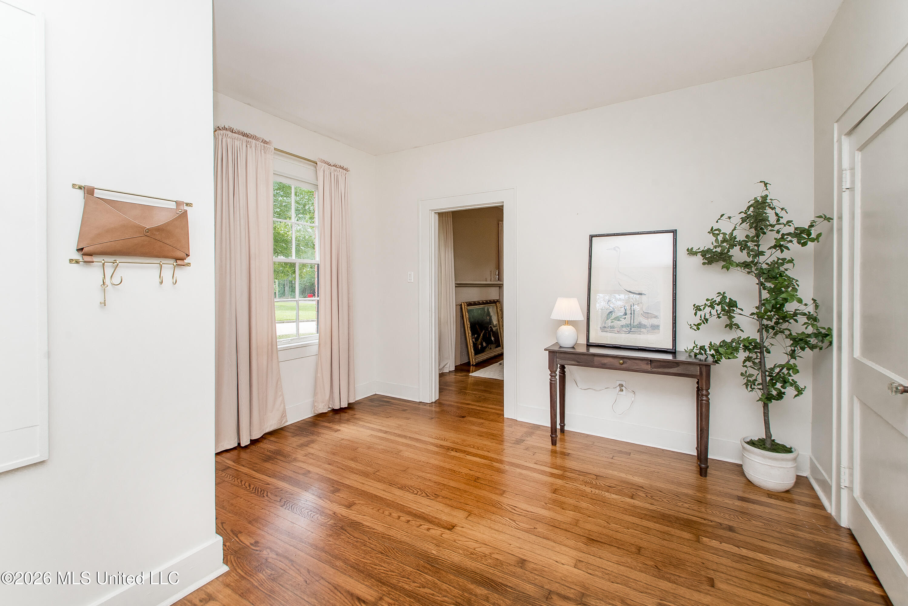 900 N James Avenue Property Photo 14