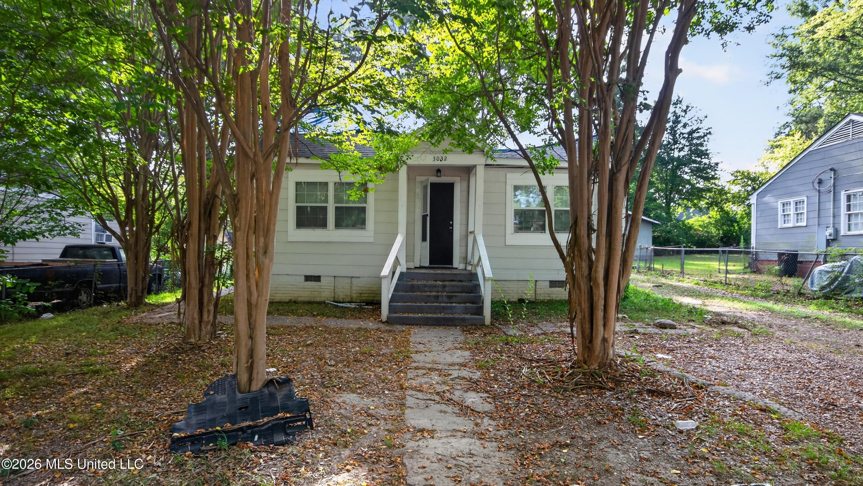 3032 Windsor Avenue Property Photo 1