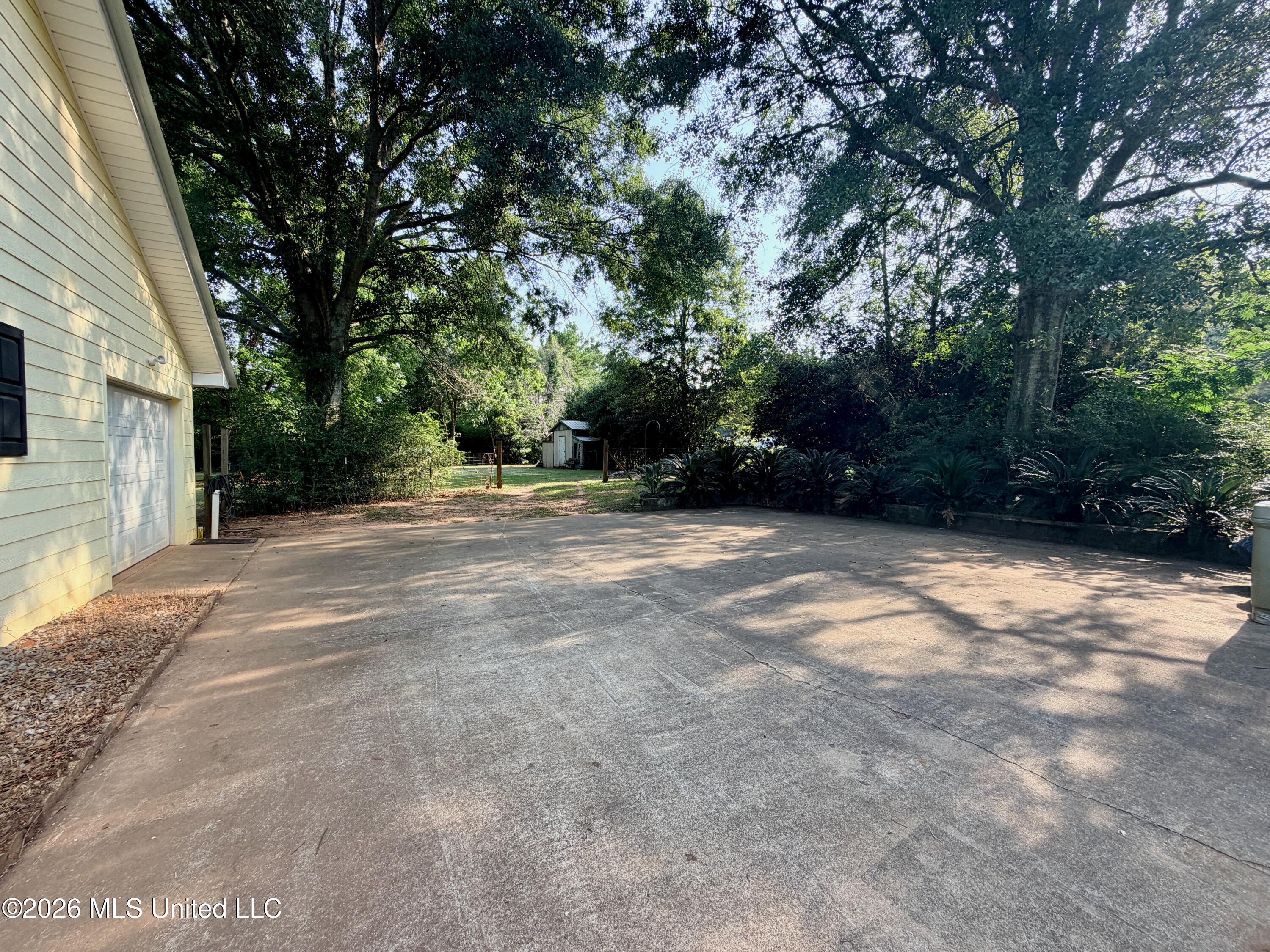 293 W Fire Department Road Property Photo 38