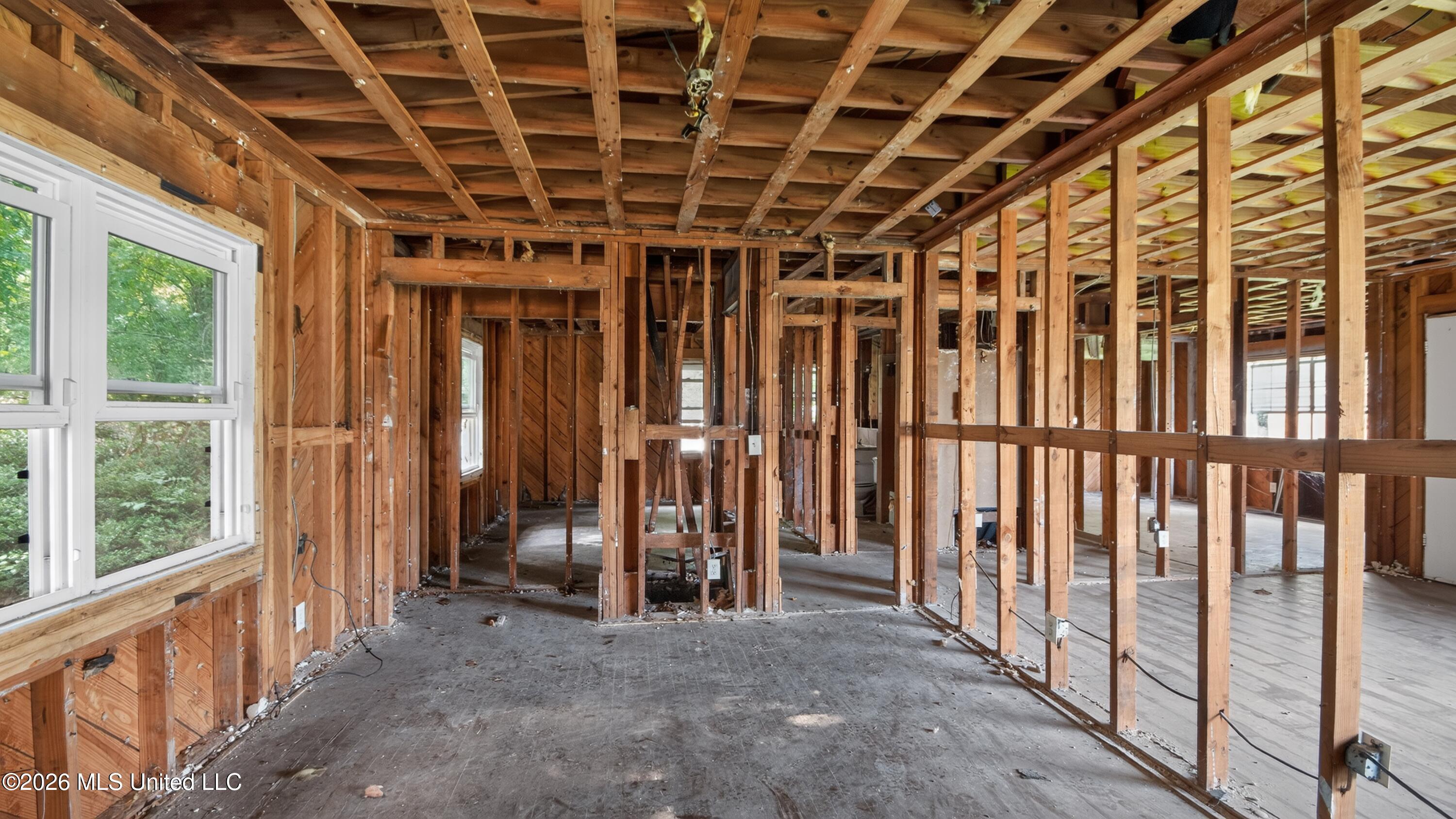 5572 Pine Lane Drive Property Photo 15
