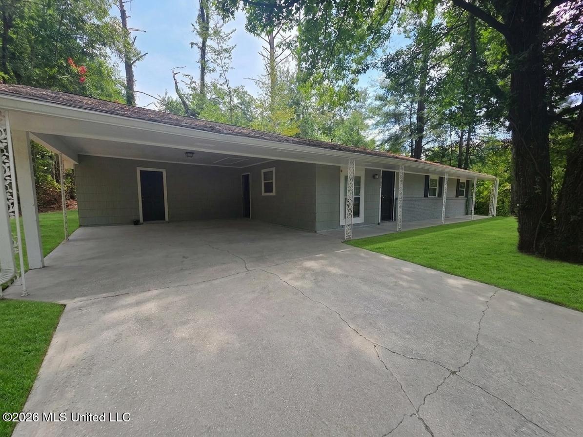 3164 Fleetwood Drive Property Photo 1