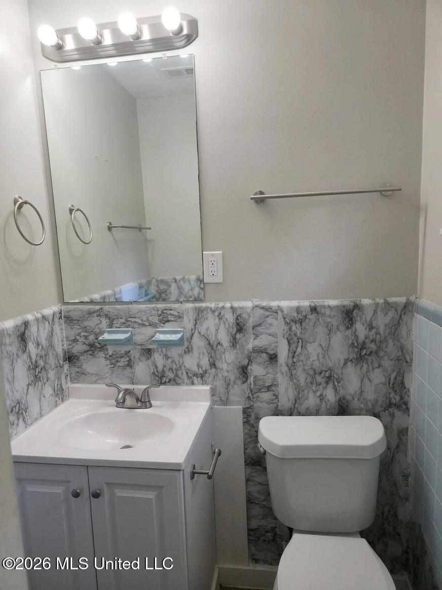 3164 Fleetwood Drive Property Photo 5