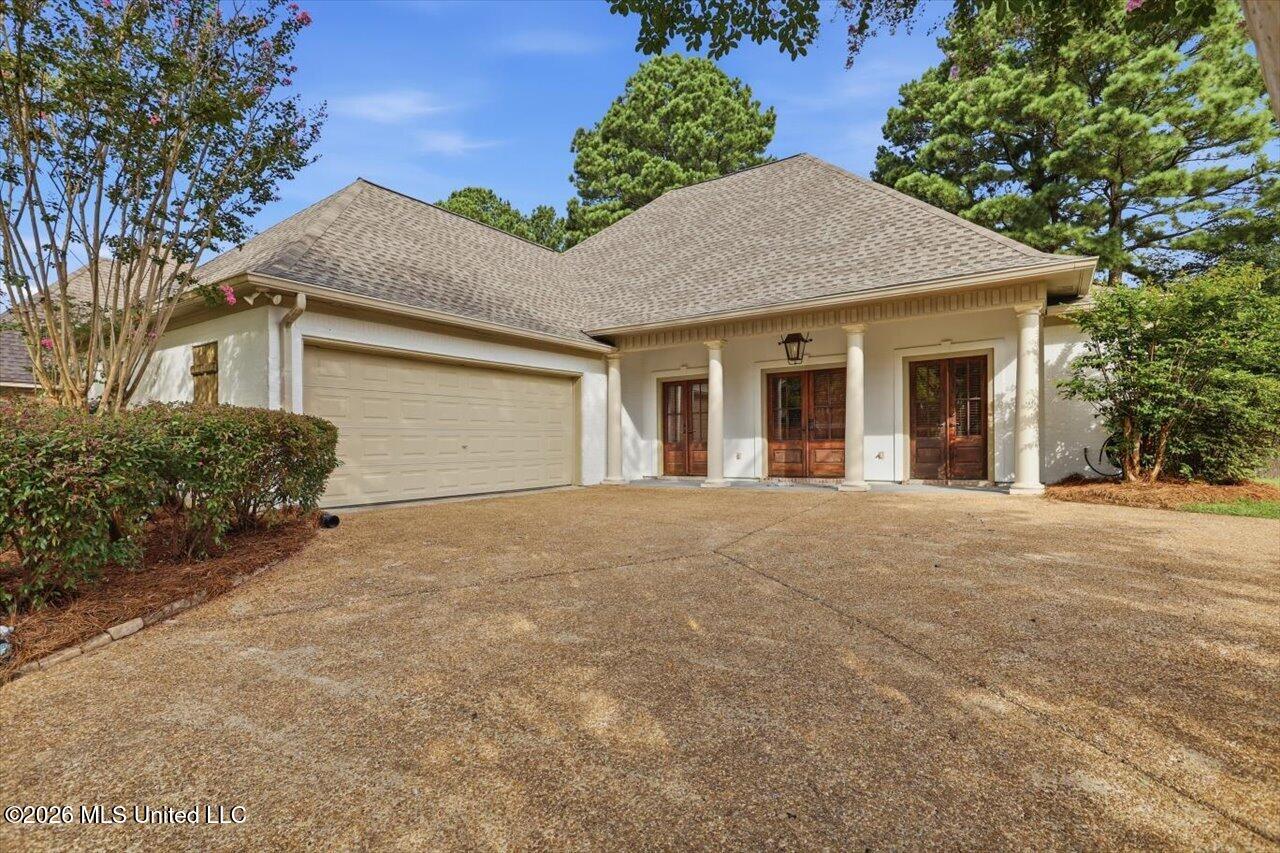 154 Seville Way Property Photo 6