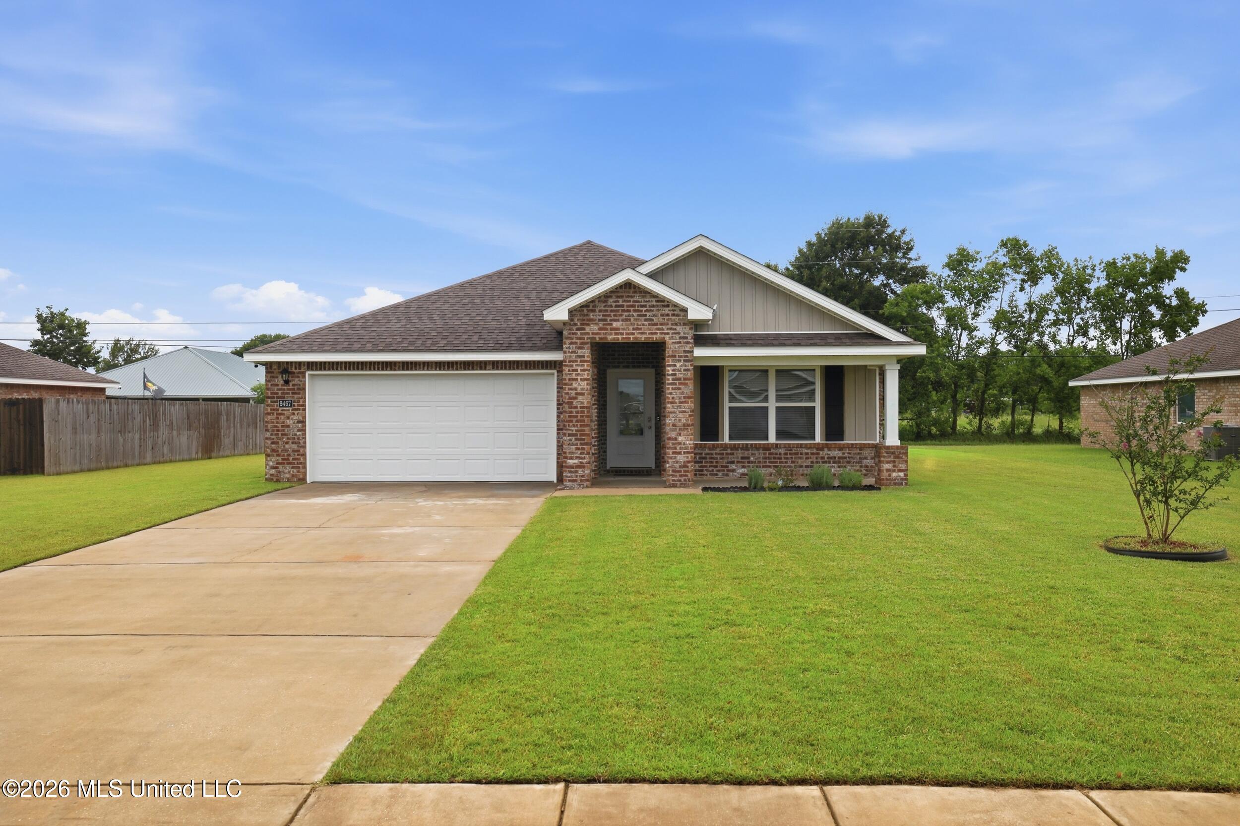 9467 Emersyn Lane Property Photo 2
