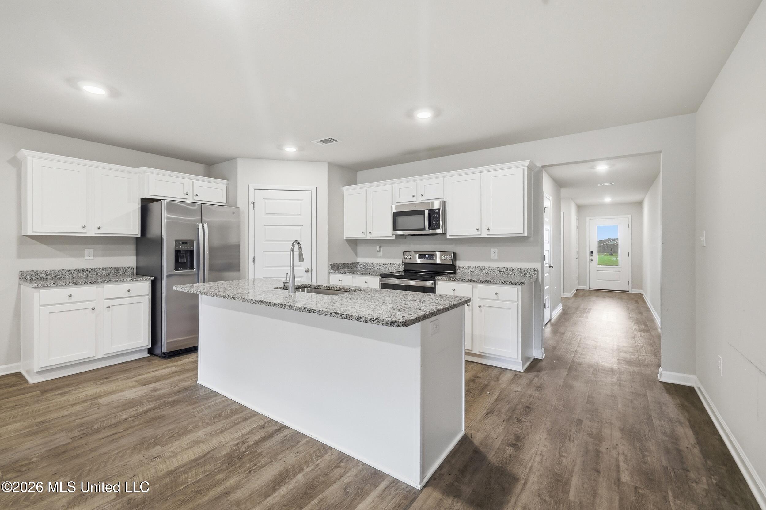 9467 Emersyn Lane Property Photo 15